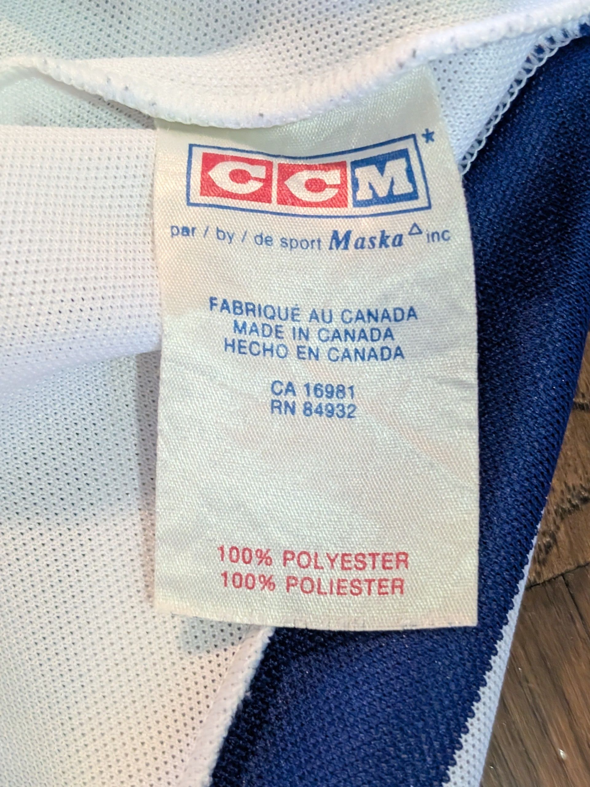 Ccm Vintage Toronto Maple Leafs Away CCM Jersey - Size M Size US M / EU 48-50 / 2 - 5 Thumbnail