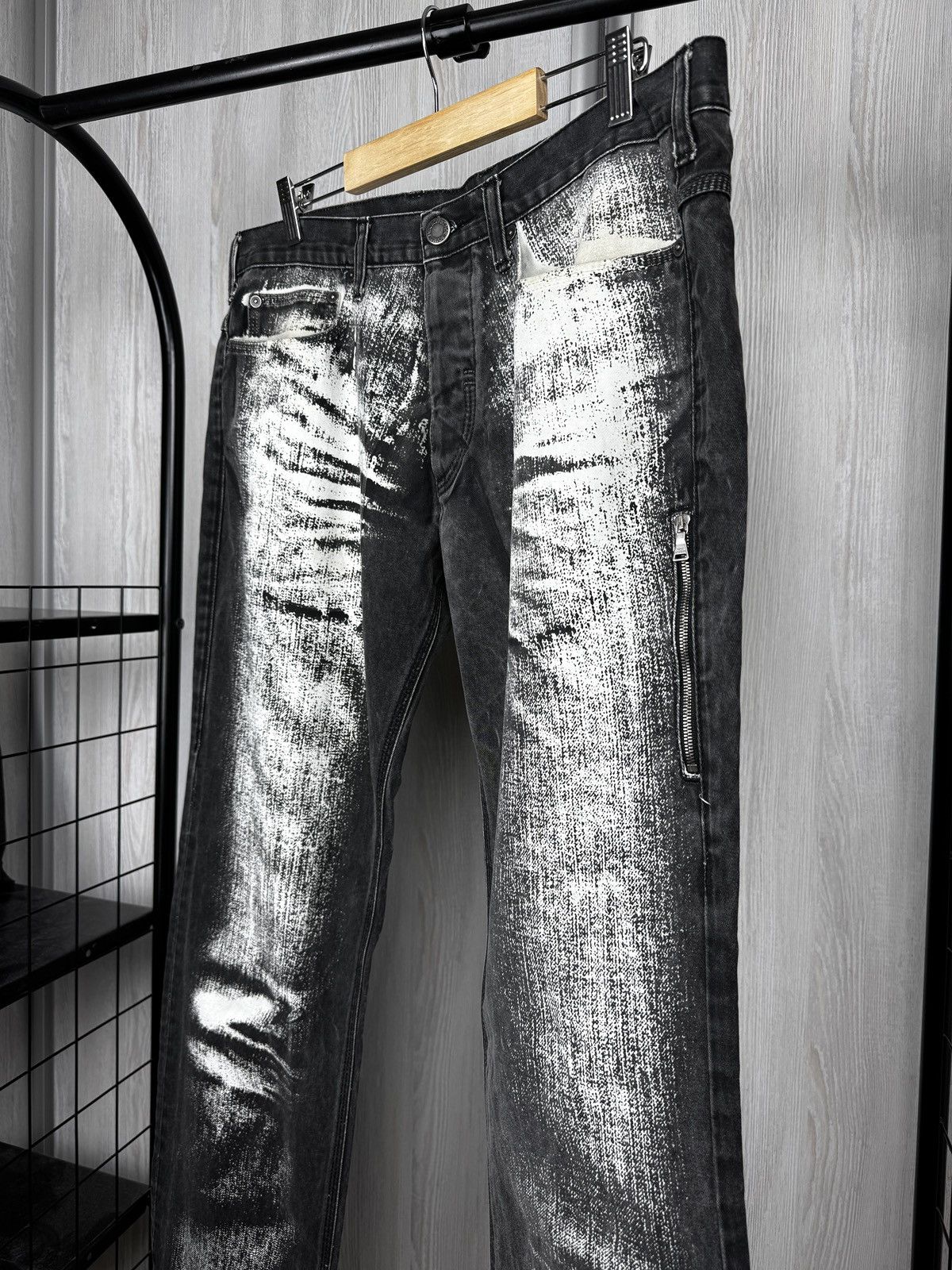 Neil Barrett Neil Barrett faded coated painted denim jeans graphite black Size US 36 / EU 52 - 4 Thumbnail