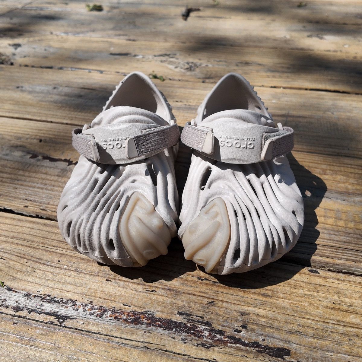 Crocs × Salehe Bembury Salehe Bembury x Crocs Size US 7 / EU 40 - 1 Thumbnail