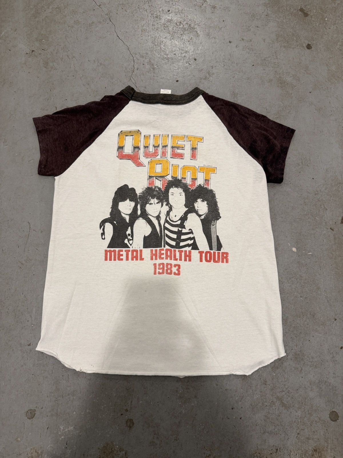 Band Tees × Vintage *RARE* VINTAGE QUIET RIOT 80s RINGER TEE 1983 TOUR USA Size US L / EU 52-54 / 3 - 6 Thumbnail