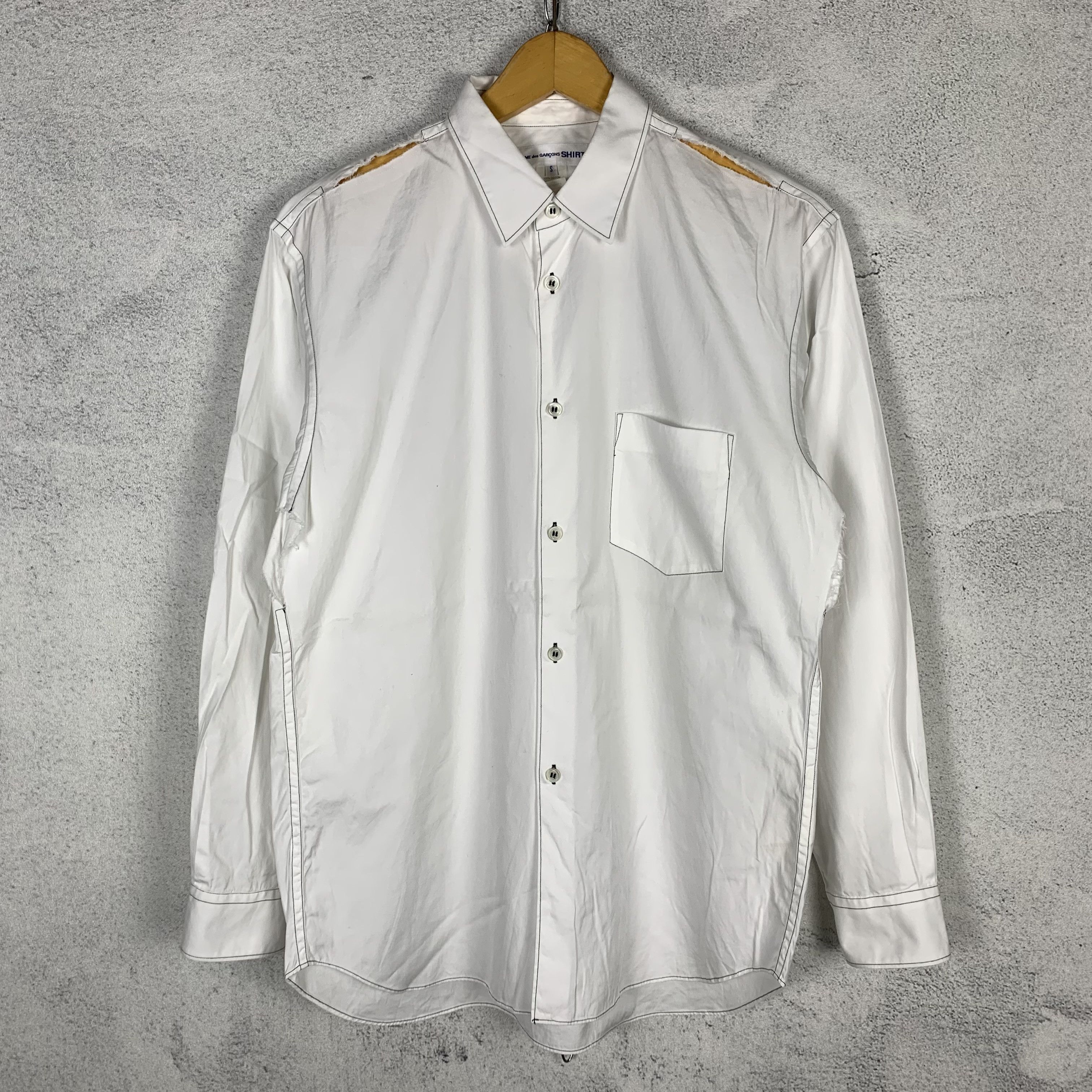 Comme des Garcons Comme Des Garcons CDG Distressed Shirt Size US S / EU 44-46 / 1 - 1 Thumbnail