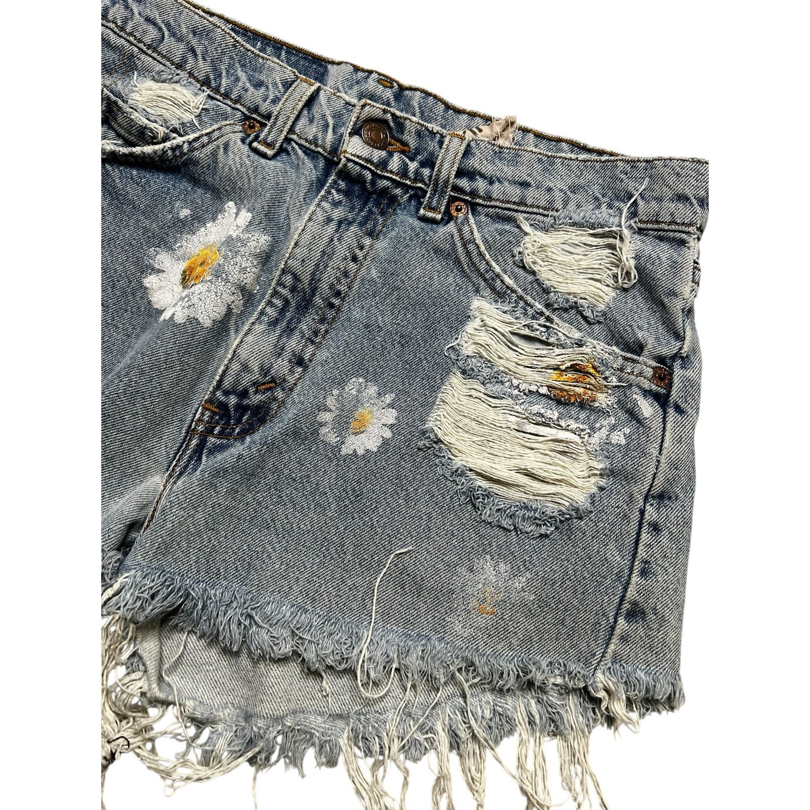 Levi's Vintage 90s Levi’s Women’s Distressed Denim Shorts - 31 Size 31" - 5 Thumbnail