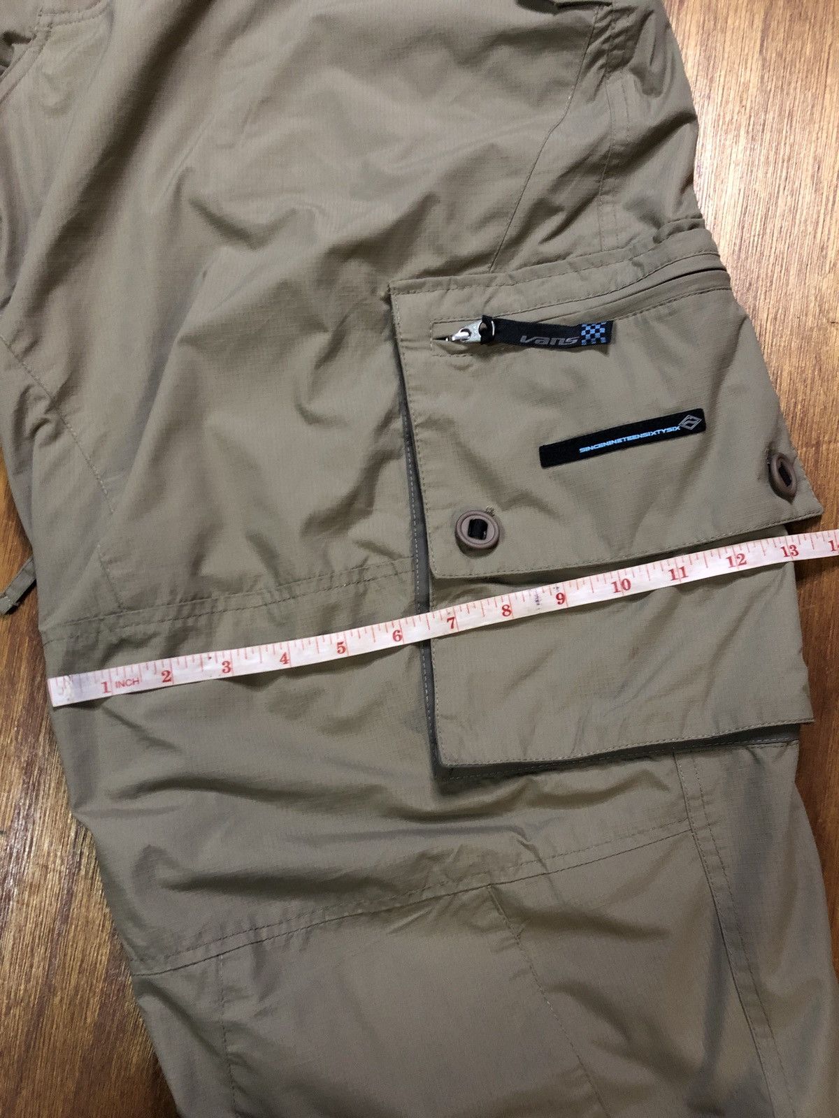 Vans Vintage Vans Snowboarding Tactical Cargo Pants Size US 30 / EU 46 - 21 Thumbnail