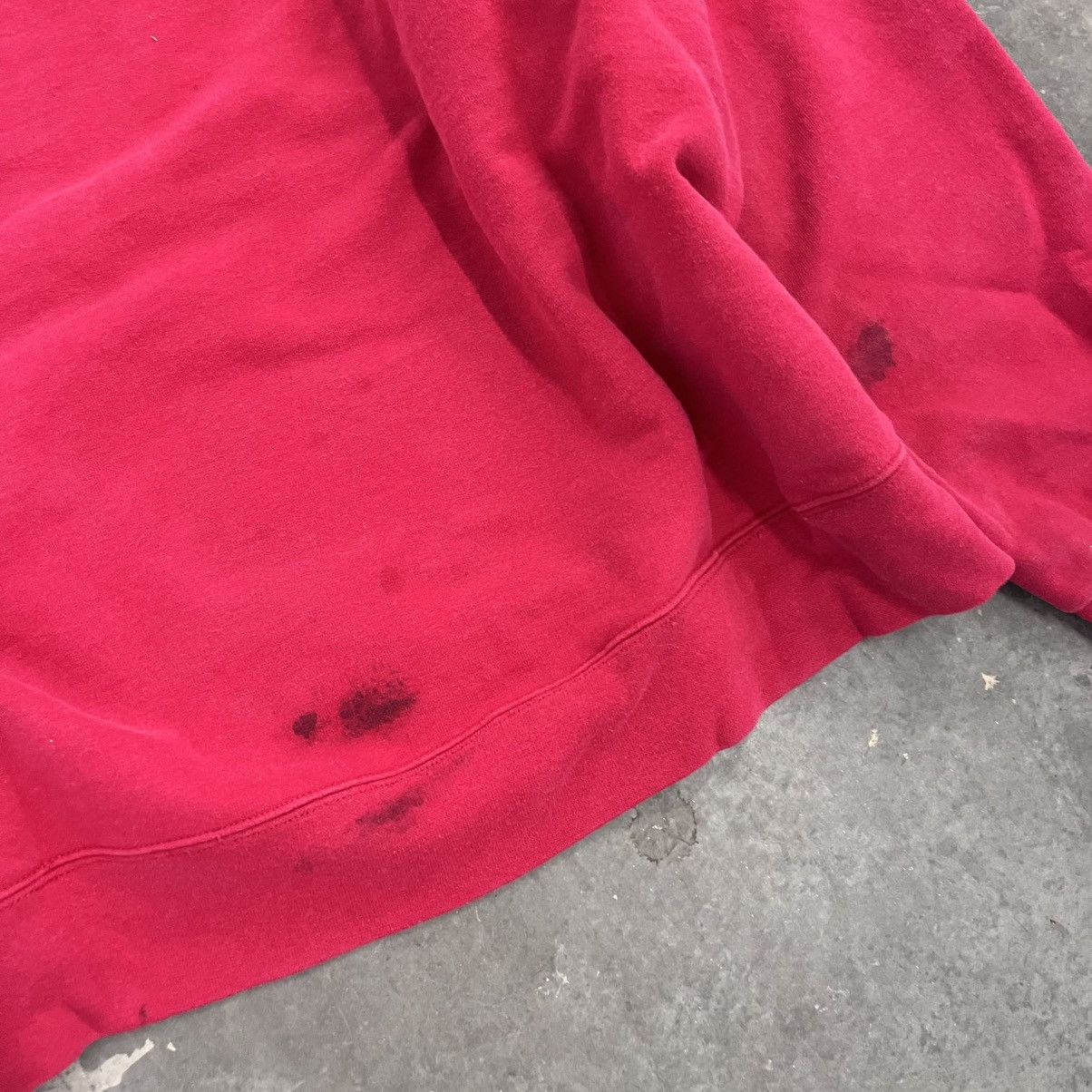 Hanes × Vintage Vintage 1990's faded thrashed n distressed Red Hanes hoodie Size US XL / EU 56 / 4 - 5 Thumbnail
