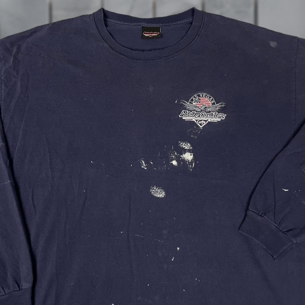 Harley Davidson VINTAGE Harley-Davidson T-shirt Adult XL Blue Distressed Embroidered Logo Long Sleeve Crew Neck Men's Harley-Davidson Shirt Size US XL / EU 56 / 4 - 1 Thumbnail