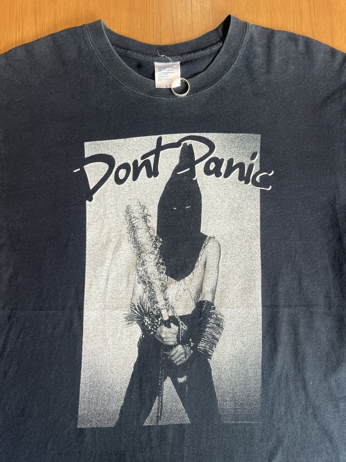 Band Tees Don’t Panic SABRE photos Punk Festival 00’s Tshirt Size US L / EU 52-54 / 3 - 6 Thumbnail