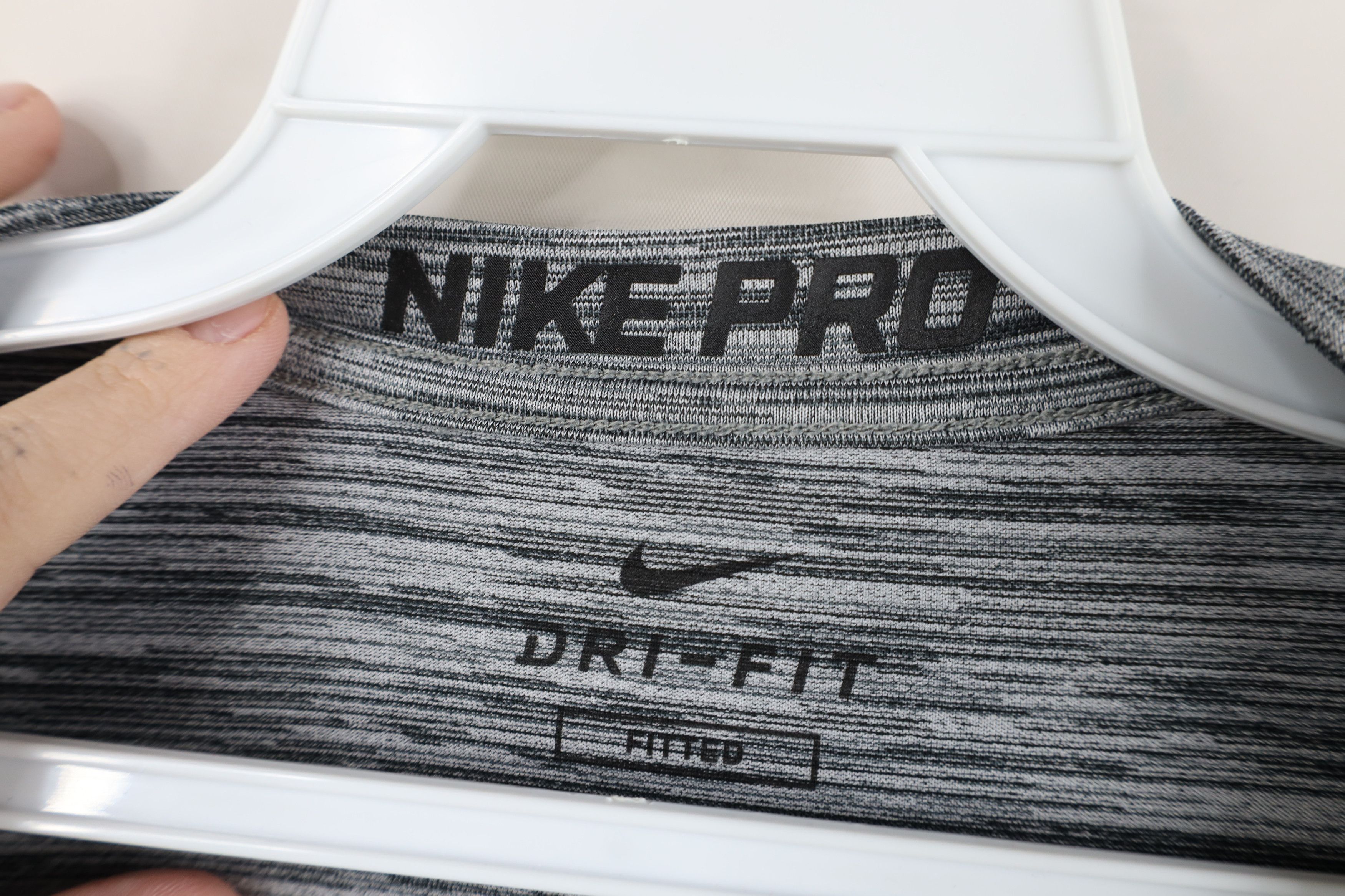 Nike Nike Pro Scott Center Swoosh Training Gym T-Shirt Gray Size US XXL / EU 58 / 5 - 8 Thumbnail