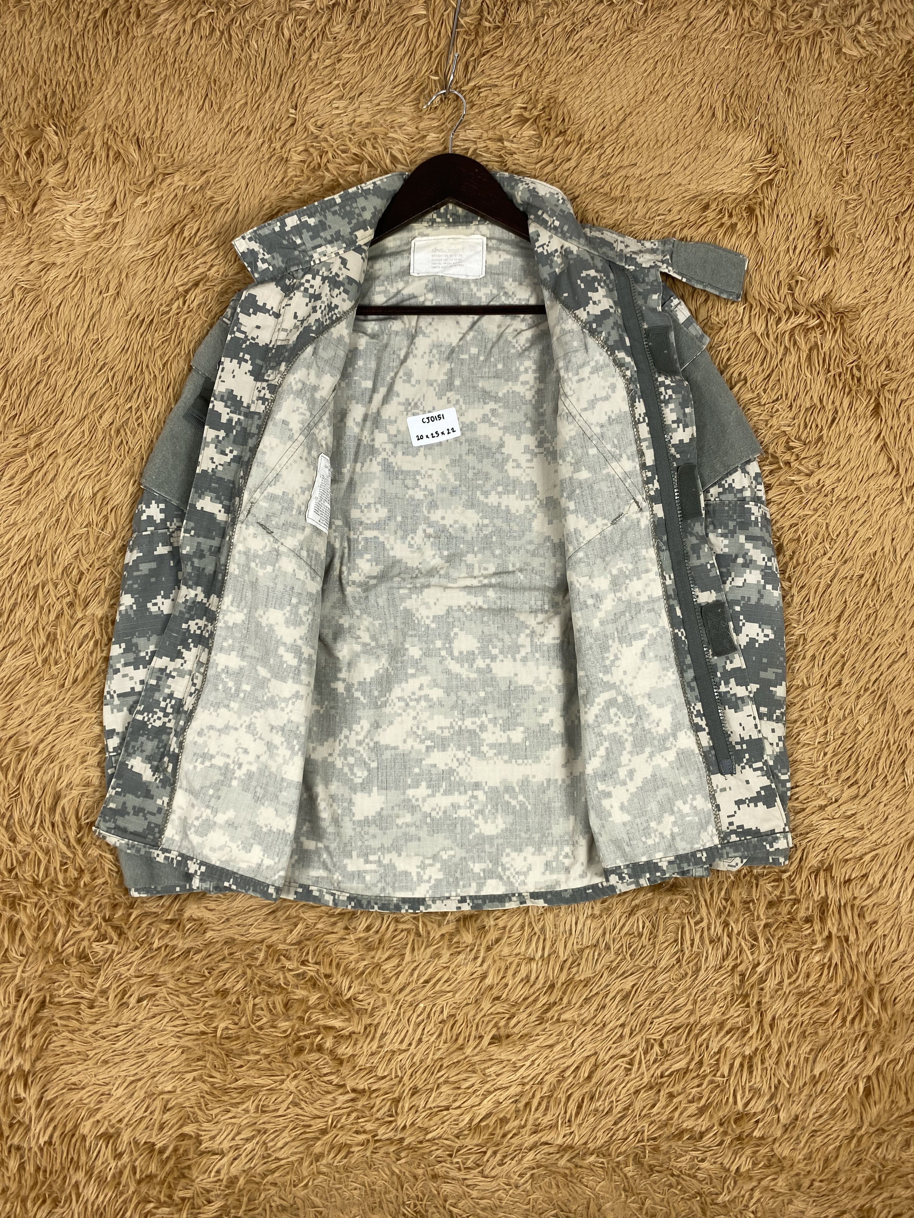Vintage Vintage Army Combat Camo Jacket Size US XS / EU 42 / 0 - 6 Thumbnail