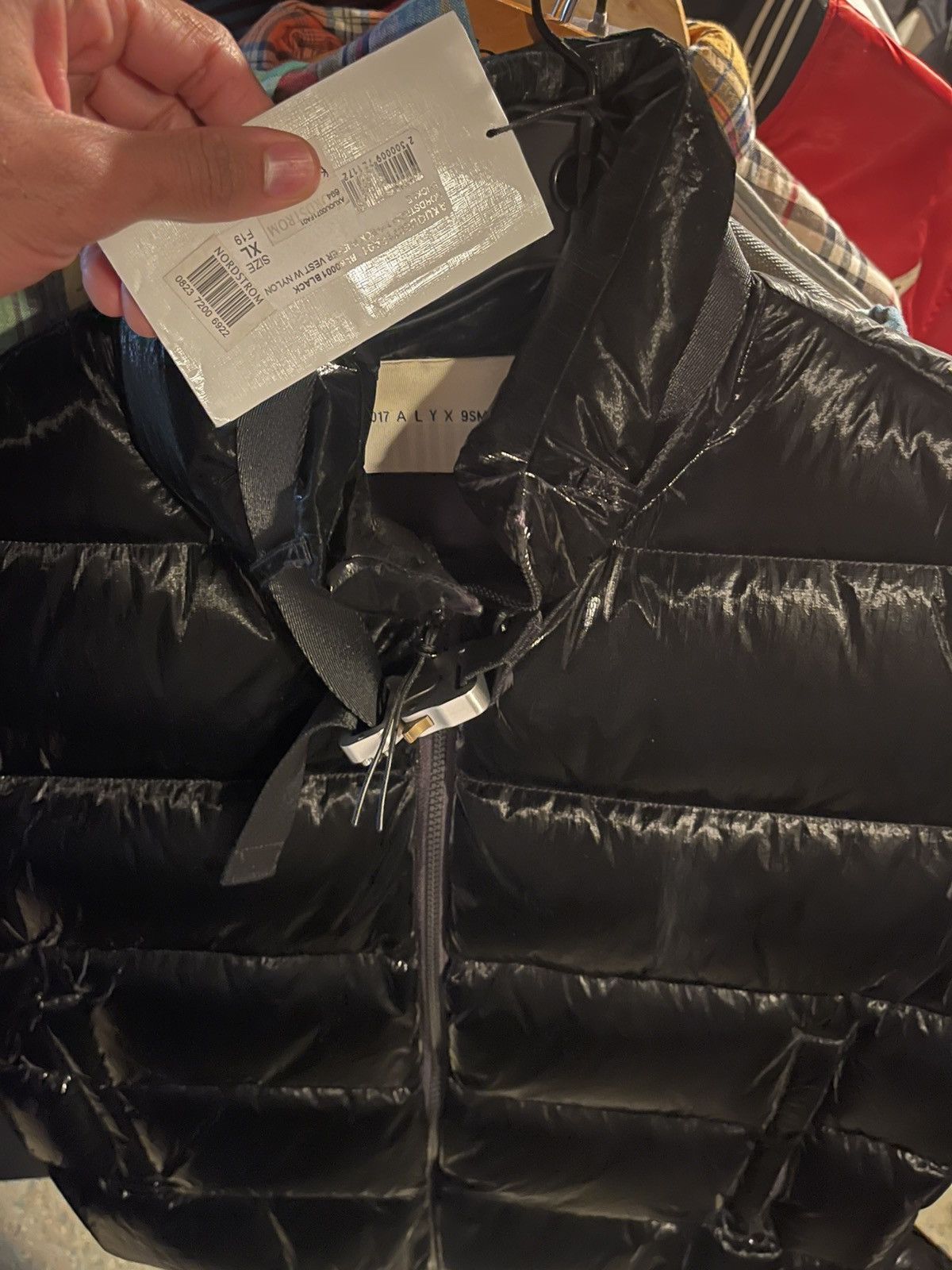 1017 ALYX 9SM BNWT 1017 Alyx 9sm Nordstrom exclusive Tyvek vest Size US XL / EU 56 / 4 - 3 Thumbnail
