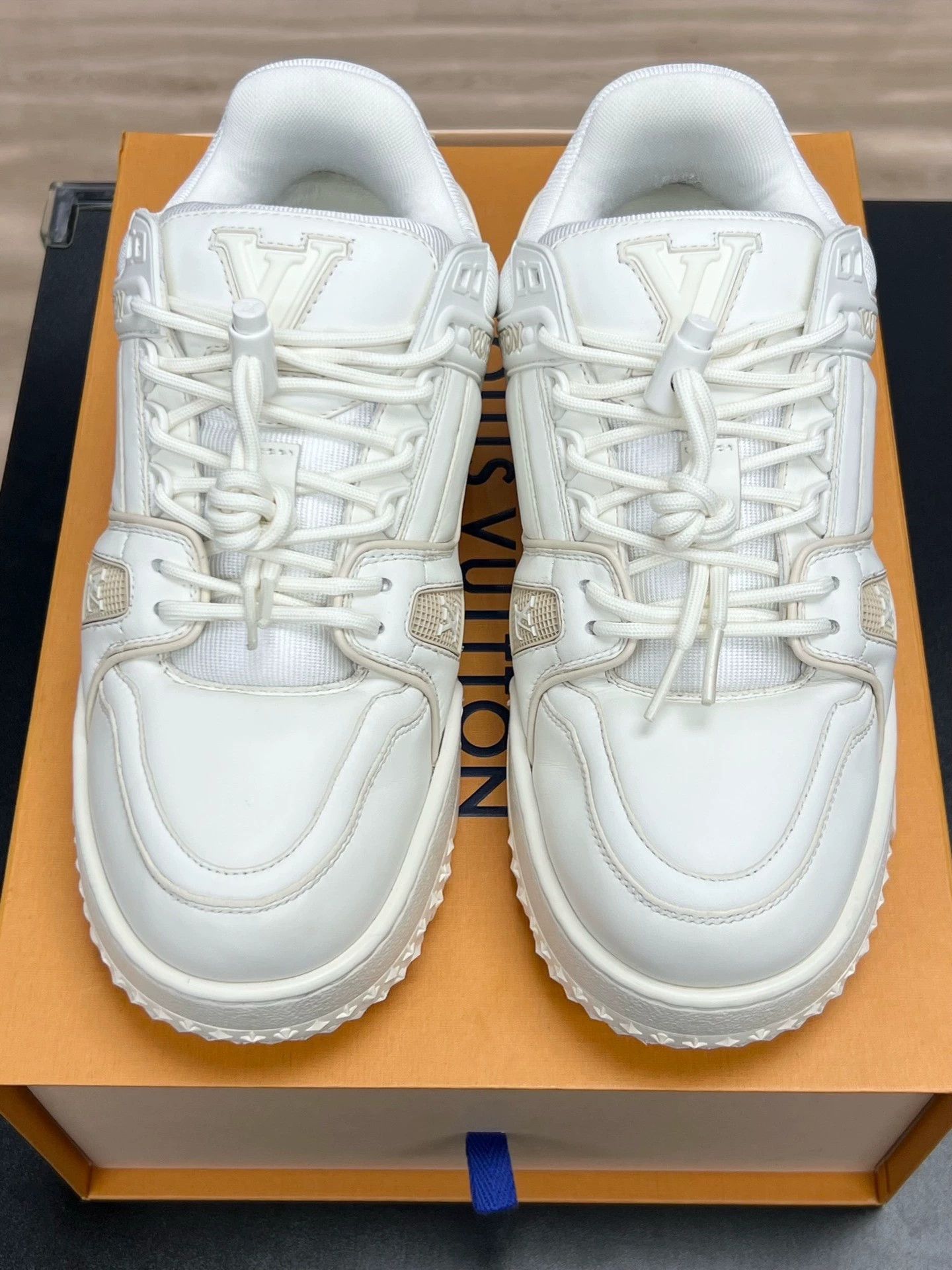 Louis Vuitton LV Trainer Maxi White Sneakers UK5 Size US 7 / EU 40 - 3 Thumbnail