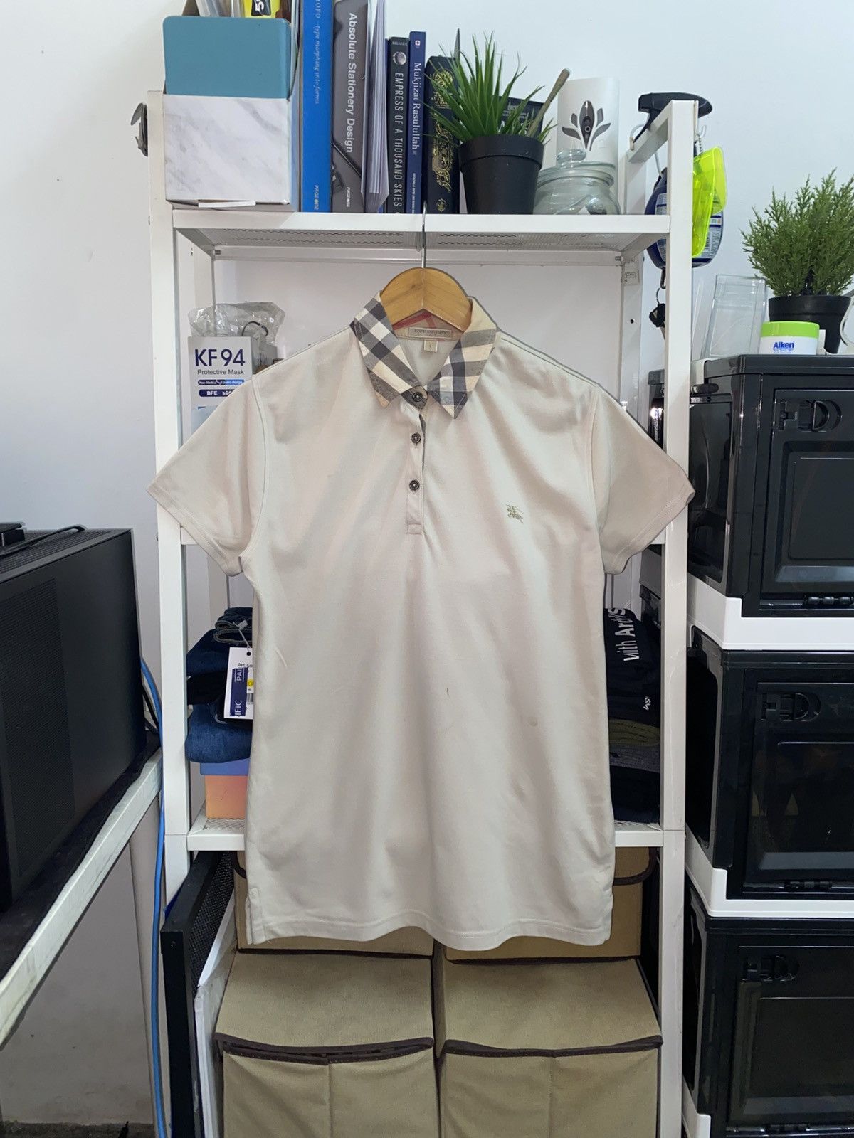 Burberry 🔥 OFFER ME NOW🔥 🔥 Burberry Novacheck Polo Colar Shirt Women Size L / US 10 / IT 46 - 2 Thumbnail