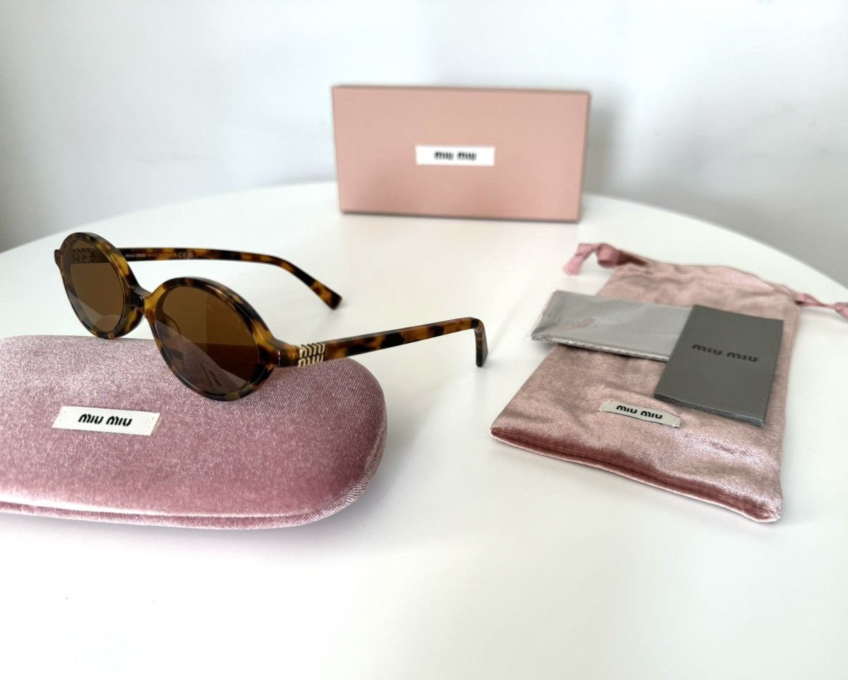 Miu Miu × Vintage NEW Miu Miu sunglasses MU 04ZS 19P-2Z1 Size ONE SIZE - 5 Thumbnail