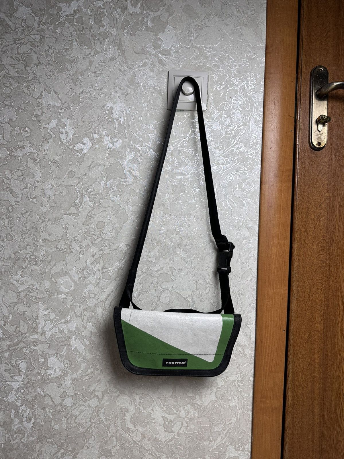 Freitag × Streetwear × Vintage Freitag F40 Jamie – Upcycled Messenger Bag – Unique Design Size ONE SIZE - 1 Thumbnail