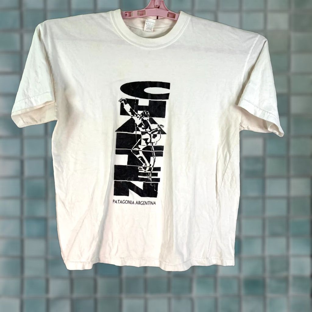 Patagonia VINTAGE Patagonia Argentina Graphic T Shirt Adult Size L White Narocca Tag Size US L / EU 52-54 / 3 - 1 Thumbnail