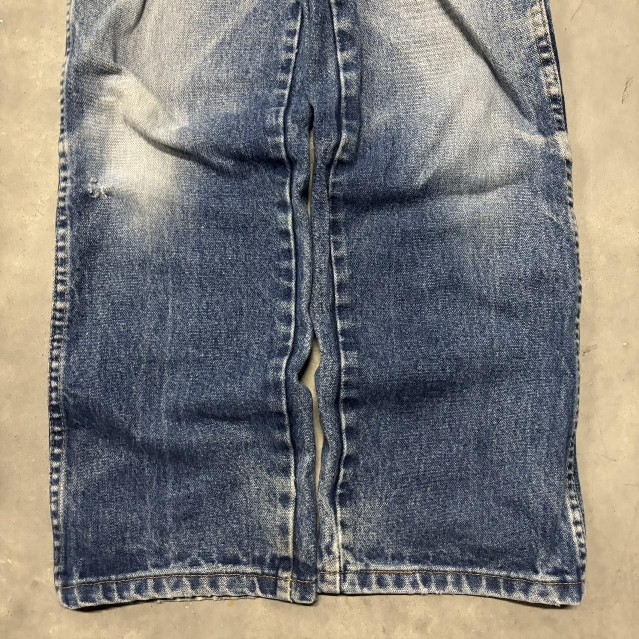Japanese Brand × Vintage Crazy Vintage Y2K/2000s Grunge Faded Medium Wash Essential Denim Jeans! Size US 32 / EU 48 - 6 Thumbnail