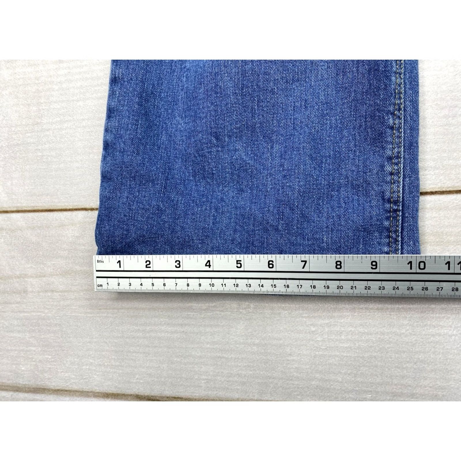 Old Navy Old Navy Jeans Wide-Leg 14 High Rise XS? (Note: The original title does not specify XS; using the given data only.) Size 36" / US 14 / IT 50 - 5 Thumbnail