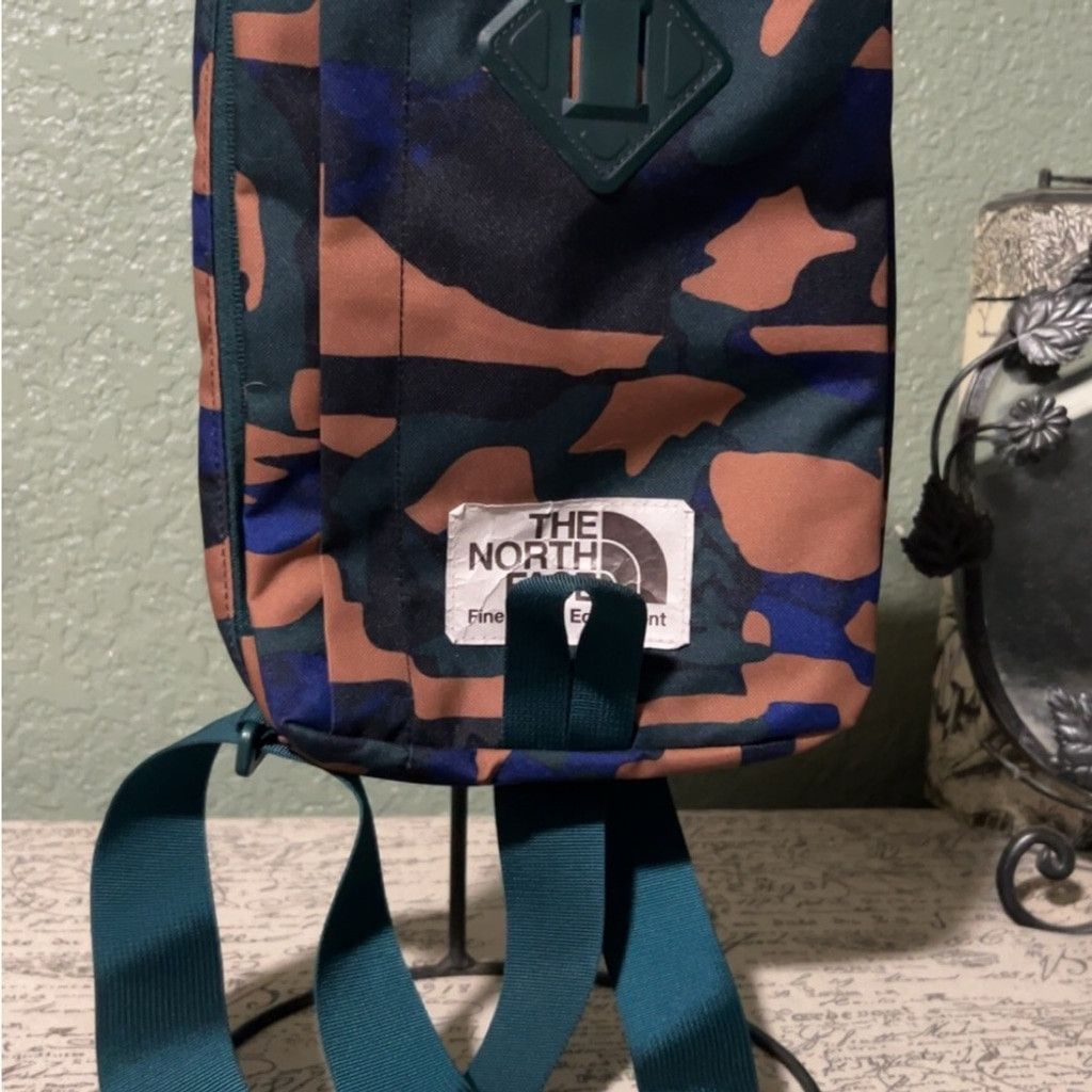 The North Face The North Face Teal & Brown Camouflage Backpack Size ONE SIZE - 2 Thumbnail