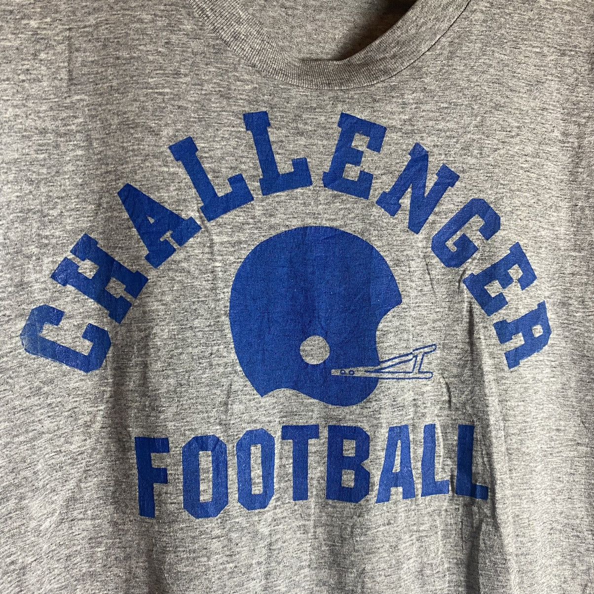 Vintage Vintage 80s Challenger Football Made In USA Rayon T-Shirts Size US L / EU 52-54 / 3 - 5 Thumbnail
