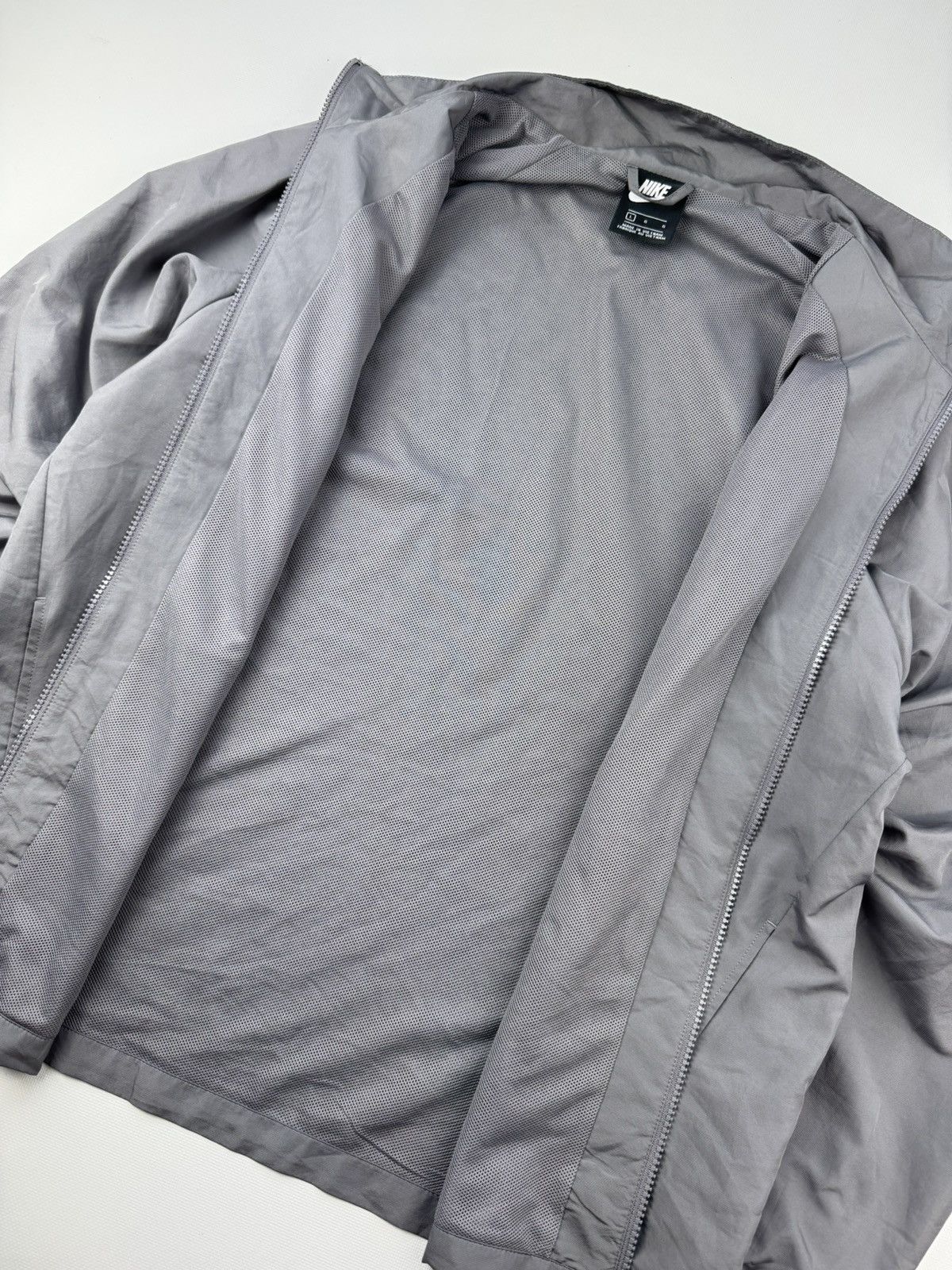 Other Nike Woven Tracksuit Grey Jacket Hype Size US L / EU 52-54 / 3 - 10 Thumbnail