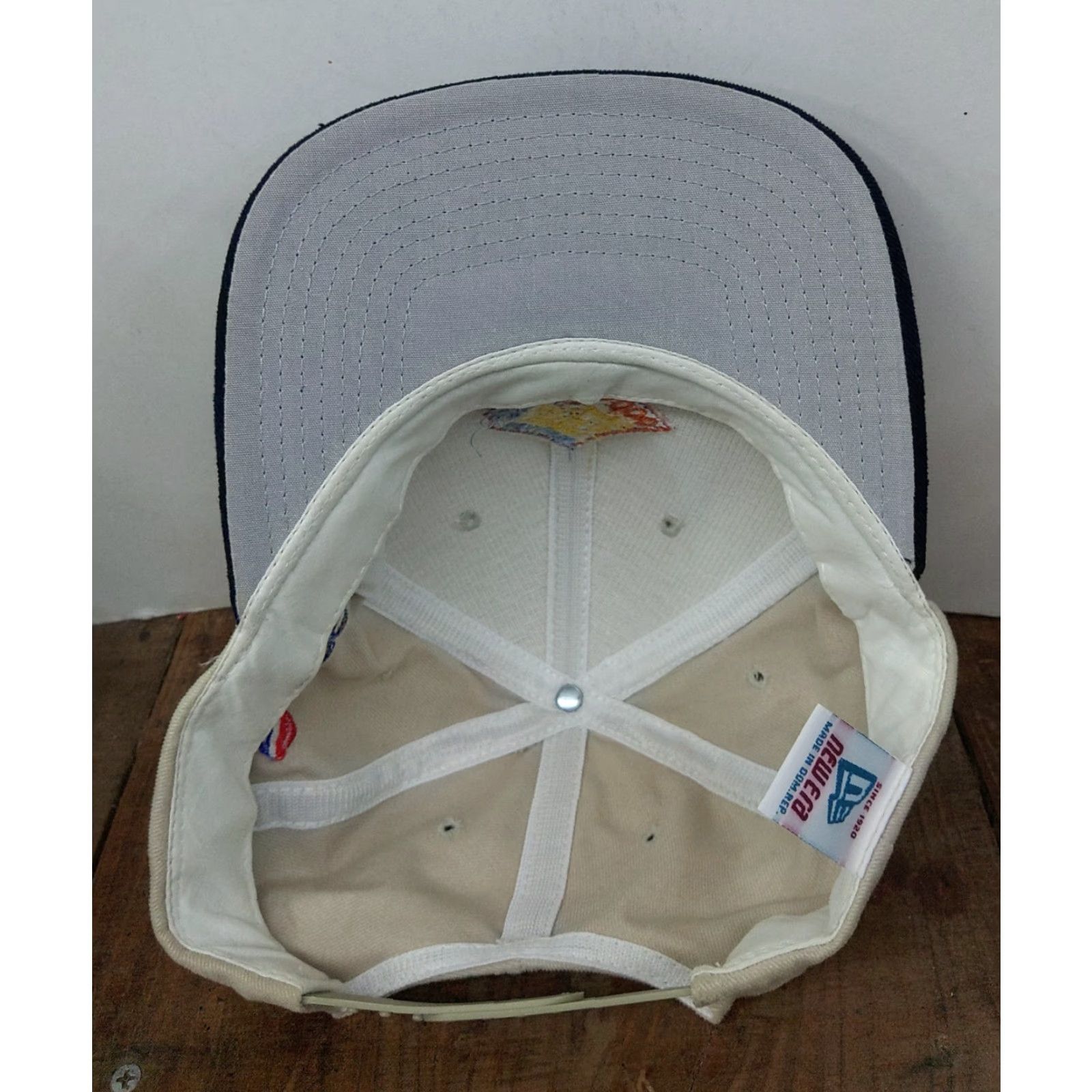 New Era VINTAGE New Era College World Series Logo Hat Adult Baseball Cap Beige 100% Cotton Adjustable The Road to Omaha Mens Women? Size ONE SIZE - 7 Thumbnail