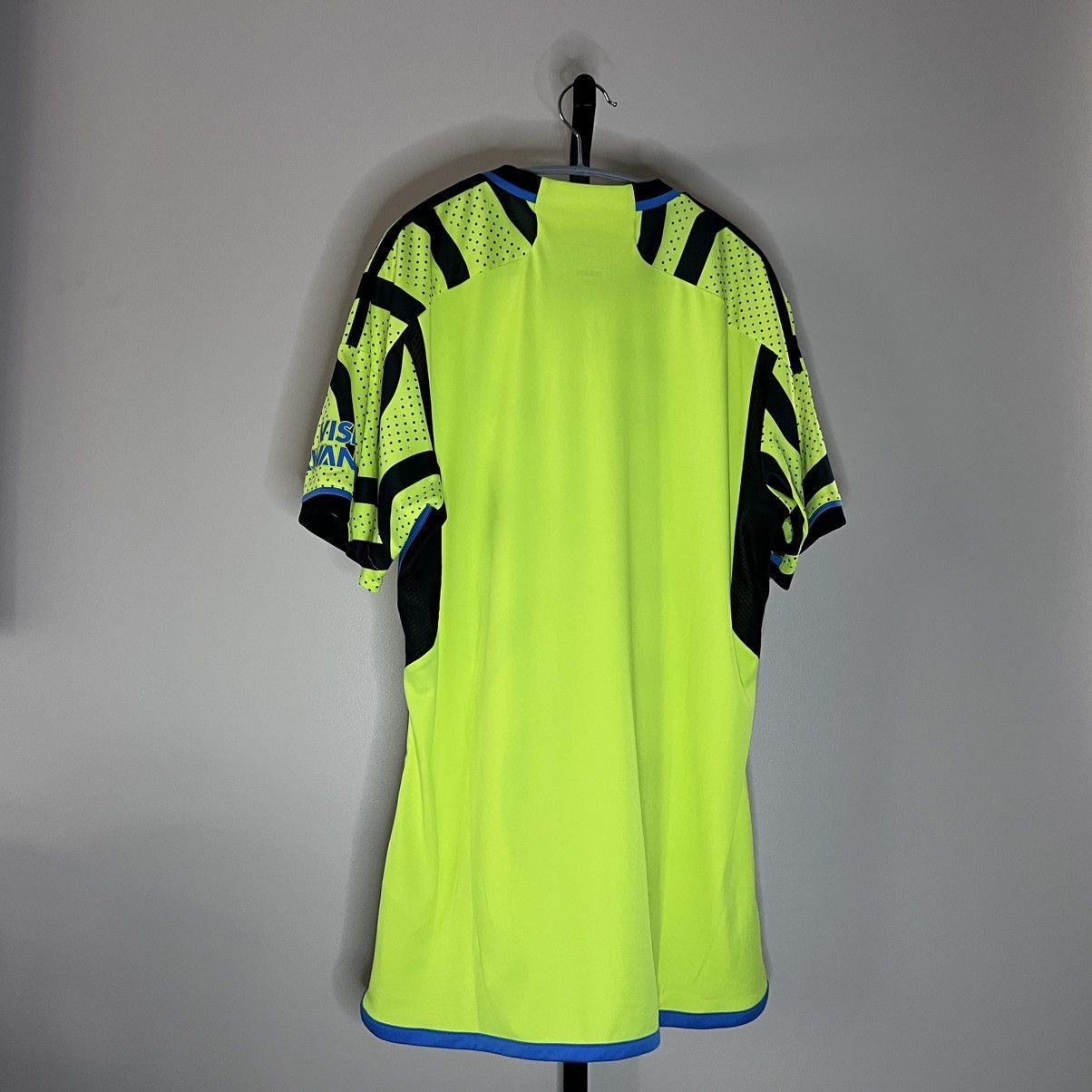 Adidas ADIDAS ARSENAL SOCCER JERSEY - SLIM FIT Size US L / EU 52-54 / 3 - 4 Thumbnail