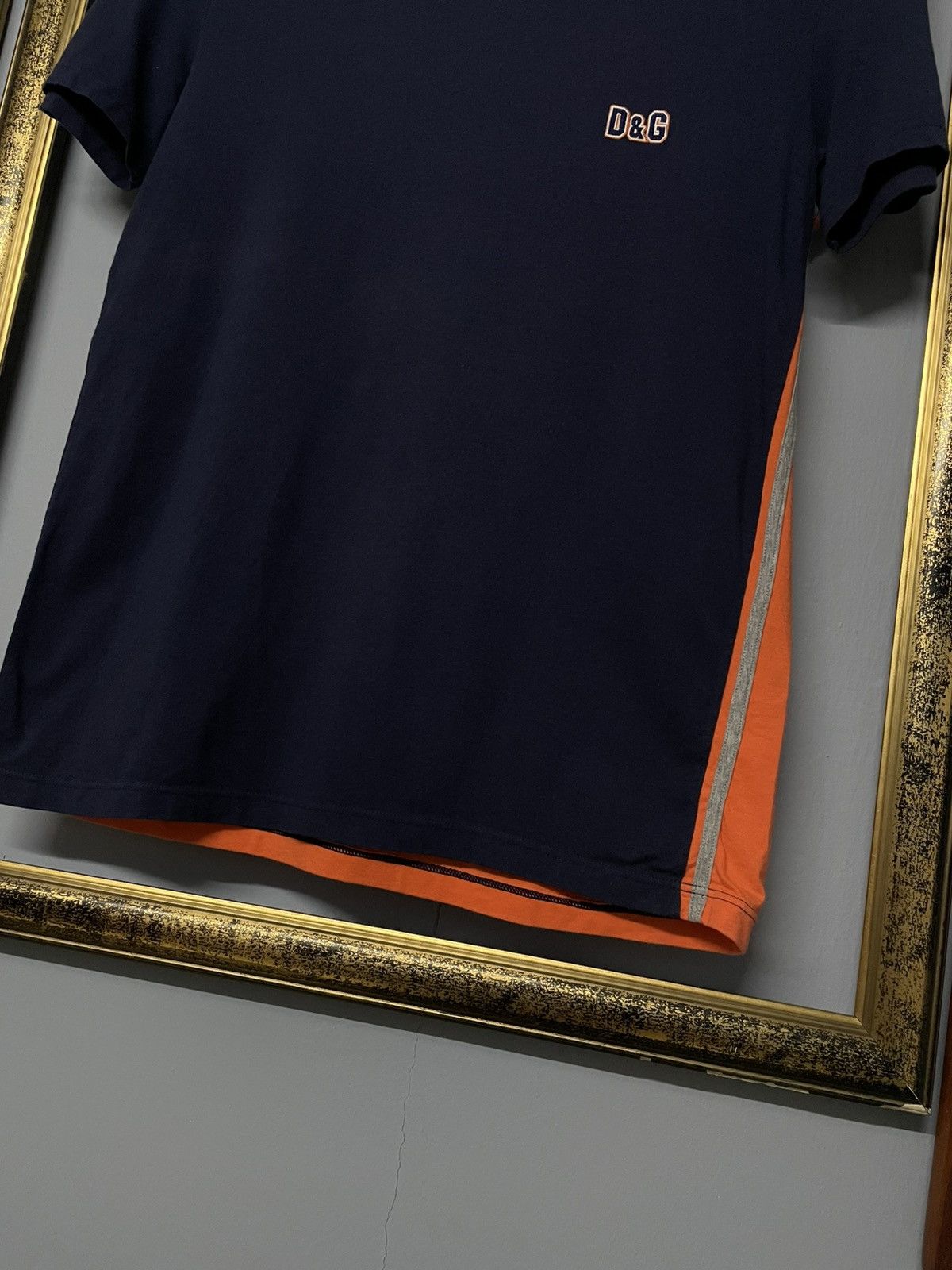 Dolce & Gabbana Vintage Designer Dolce & Gabbana Small Logo Pop Tshirt Size US S / EU 44-46 / 1 - 3 Thumbnail
