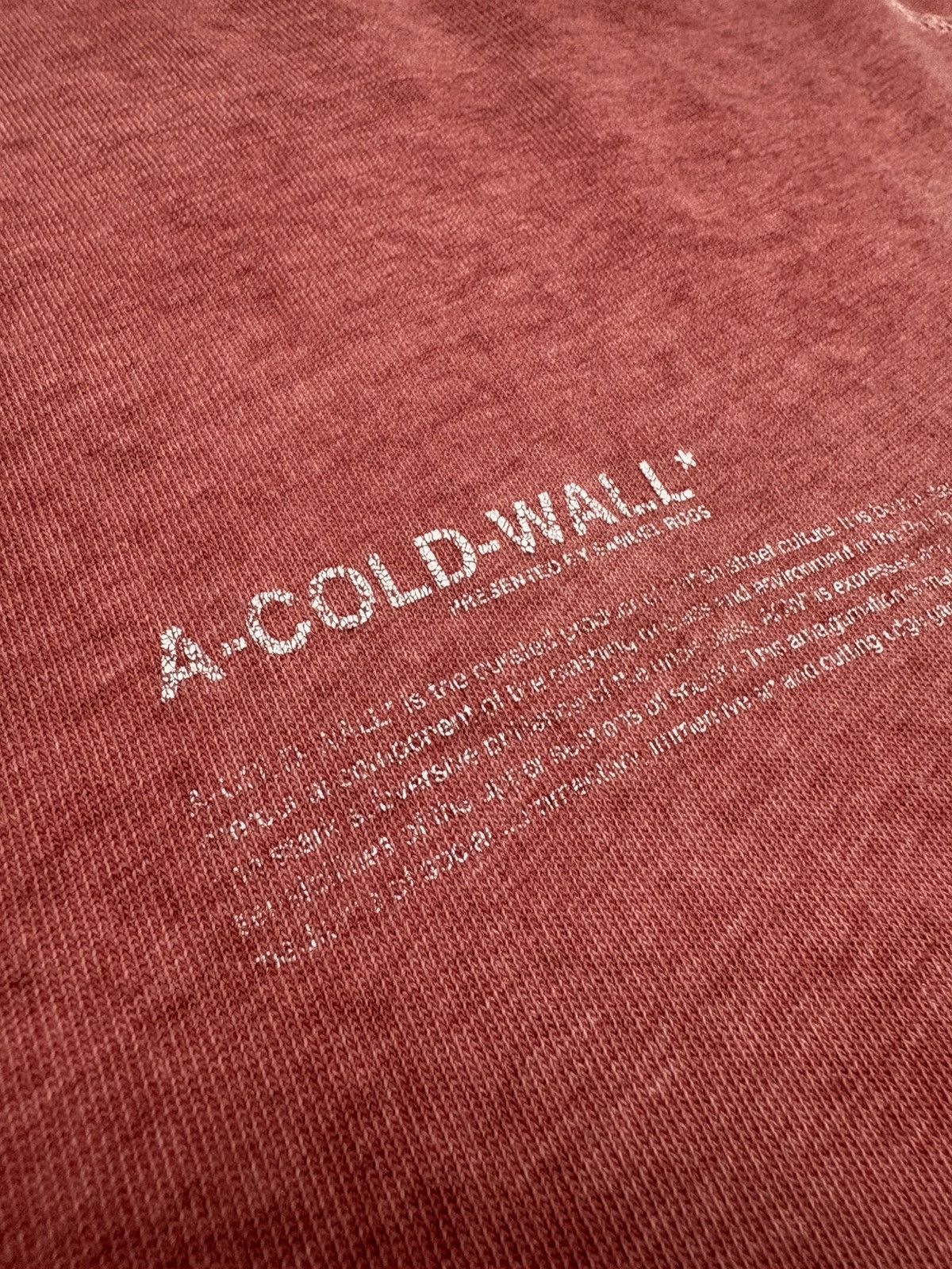 A-COLD-WALL* A-Cold-Wall Distressed T-Shirt Washed Red Asymmetric Seam Size US L / EU 52-54 / 3 - 11 Thumbnail