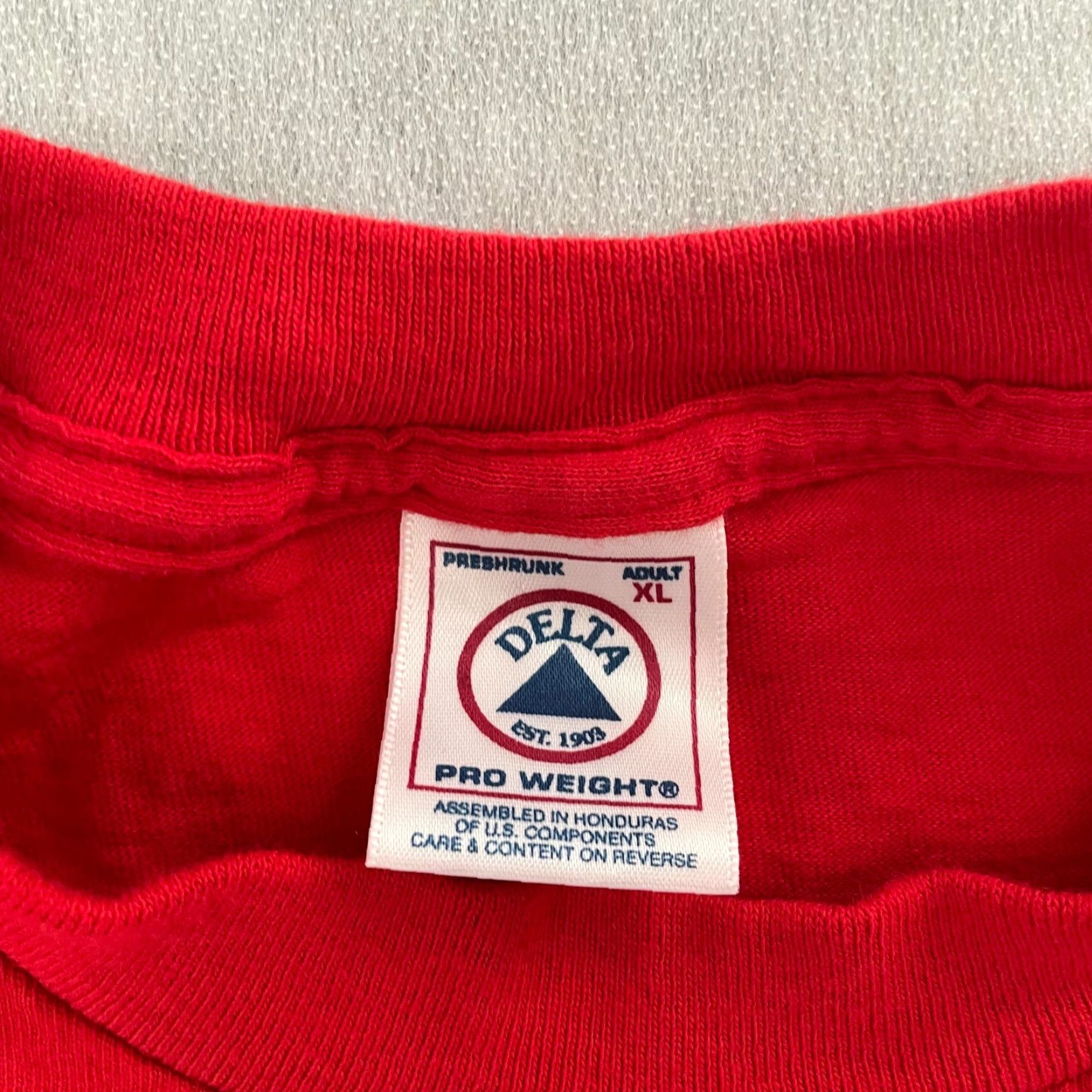 Delta VINTAGE Delta Little Orphan Annie Shirt Adult XL Red Short Sleeve Cartoon 90s Mens T-Shirt Size US XL / EU 56 / 4 - 6 Thumbnail