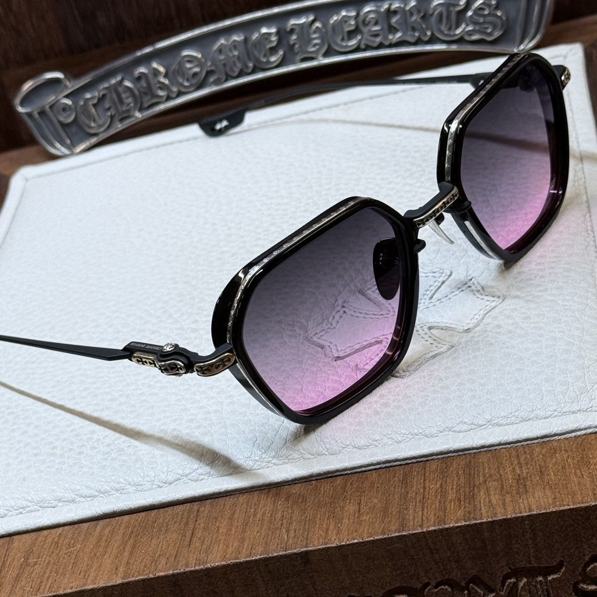 Chrome Hearts Chrome Hearts DANGER Zone 1/1 ‘Eroticism’ Sunglasses Size ONE SIZE - 6 Thumbnail