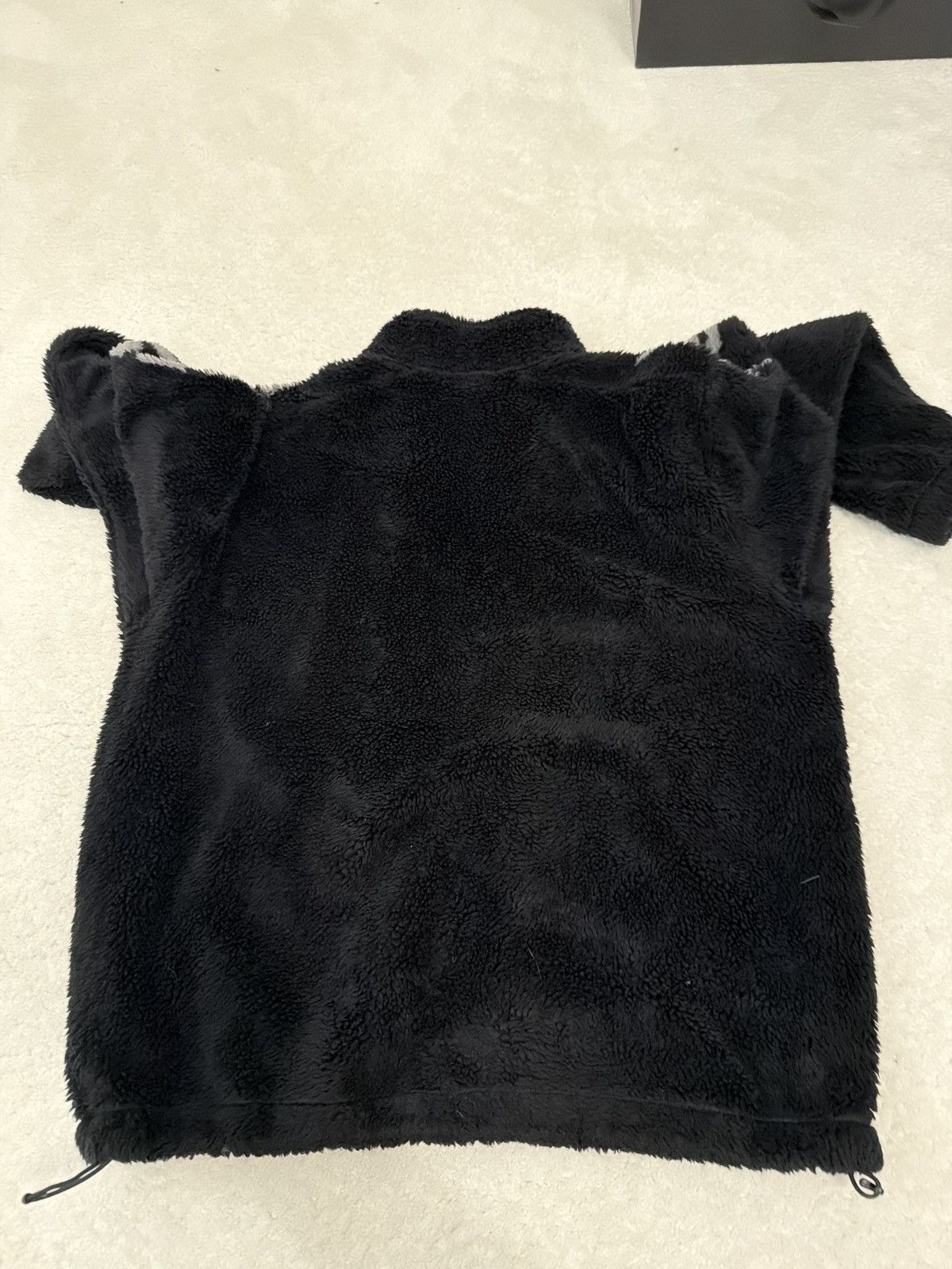 Supreme Supreme Shoulder Logo Fleece Jacket – Black (Size M) Size US M / EU 48-50 / 2 - 6 Thumbnail