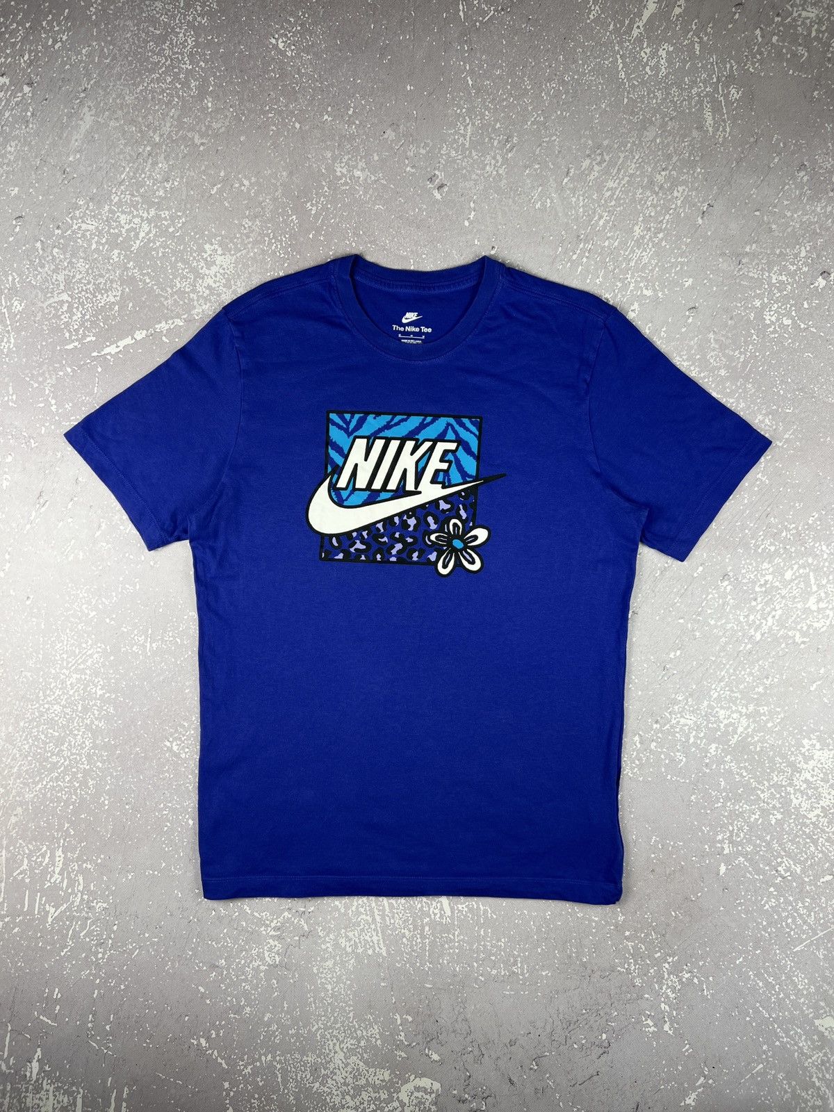 Nike Nike Floral Swoosh Logo Cotton T Shirt Mens M Purple Size US M / EU 48-50 / 2 - 1 Thumbnail
