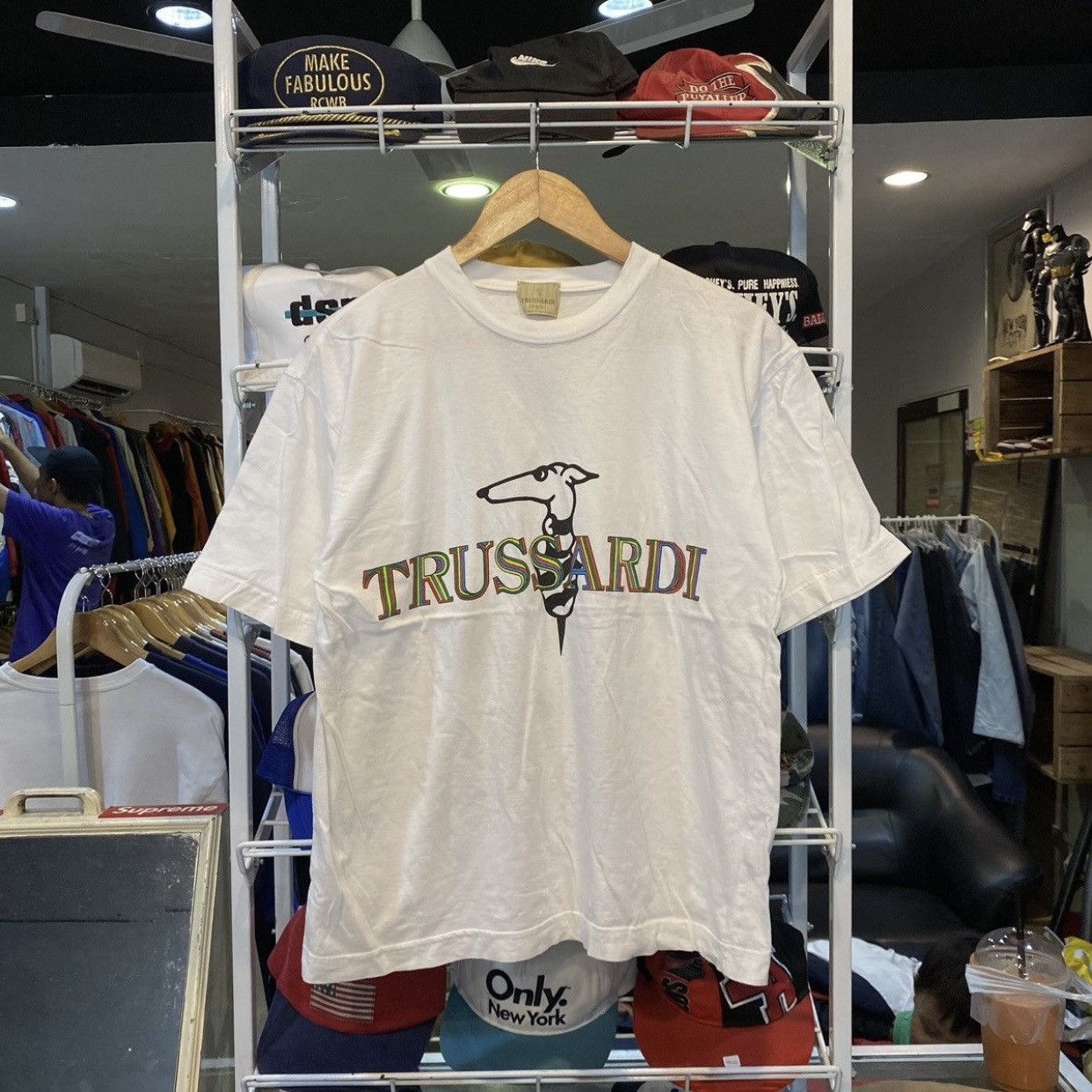 Trussardi RARE! Vintage 90s Trussardi Big Logo Spellout T-Shirt Size US M / EU 48-50 / 2 - 1 Thumbnail