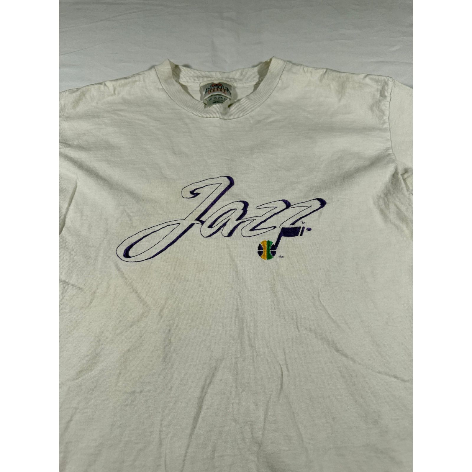 Antigua Vintage Utah Jazz TShirt Men’s M 90s Antigua NBA Basketball Size US M / EU 48-50 / 2 - 3 Thumbnail