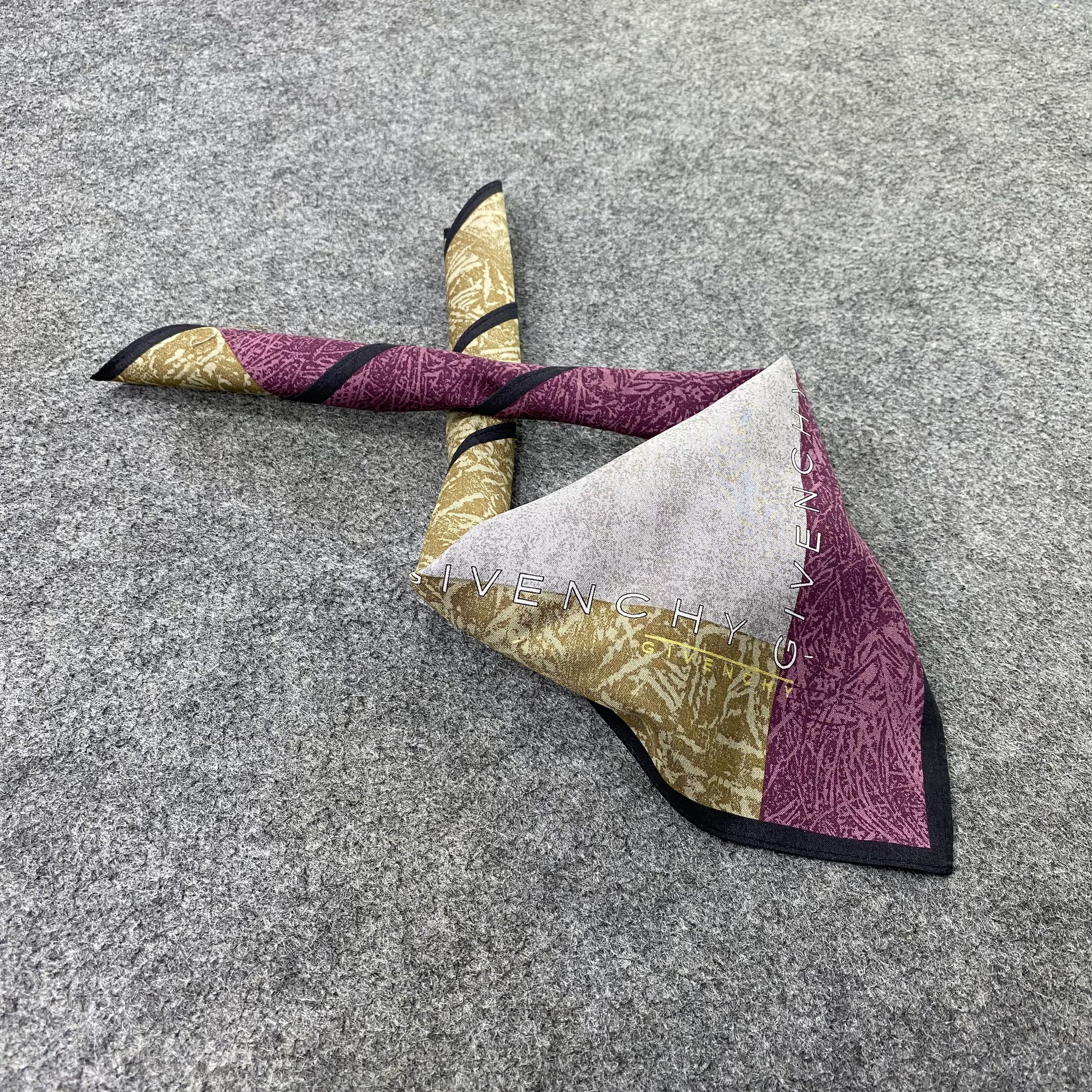 Givenchy Givenchy Handkerchief Neckerchief Bandana-B1971 Size ONE SIZE - 1 Thumbnail