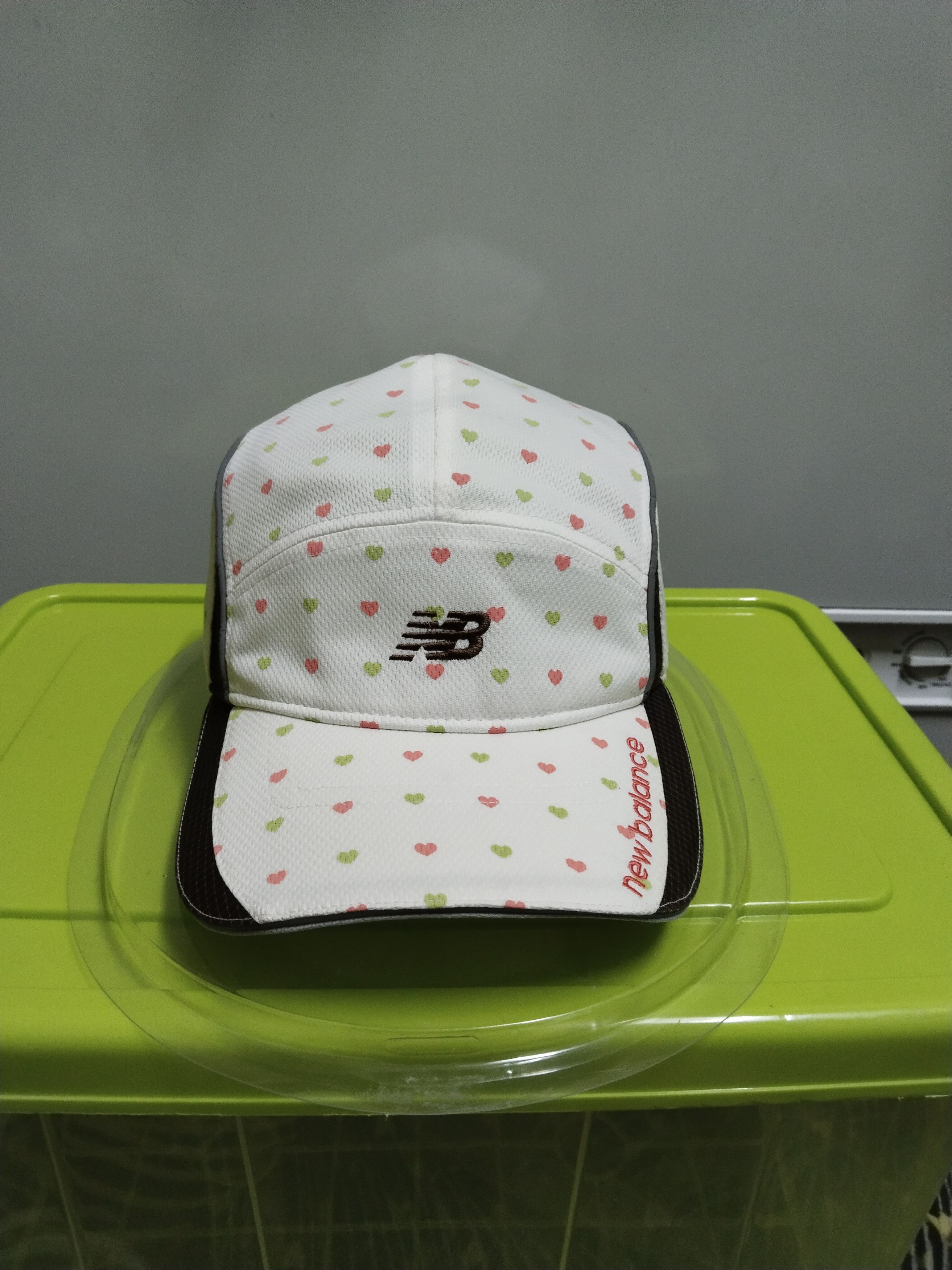 New Balance RARE 5 PANEL NEW BALANCE CAP ADJUSTABLE VELCRO STRAPBACK Size ONE SIZE - 1 Thumbnail