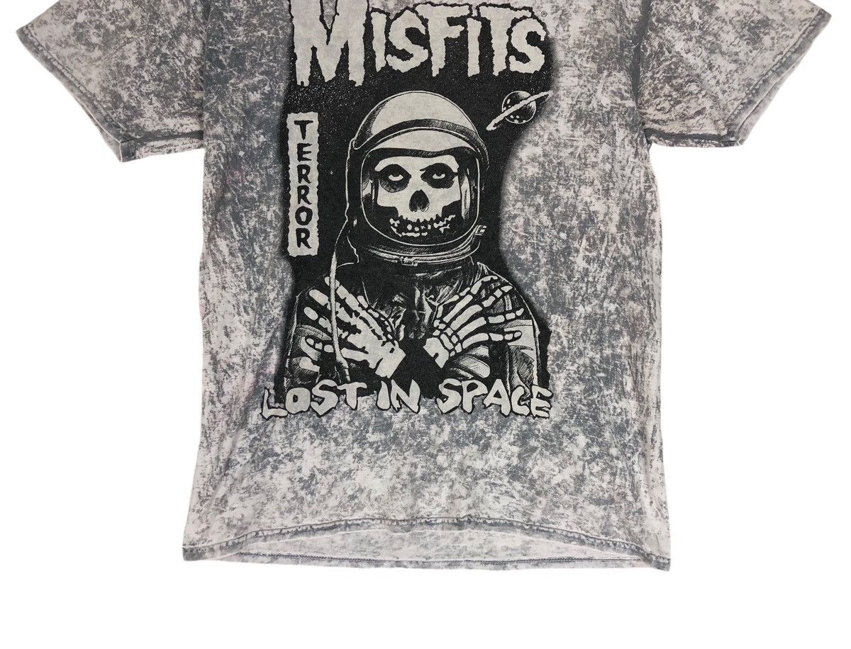 Band Tees Misfits Terror Lost In Space Stone Washed T shirt Size US M / EU 48-50 / 2 - 4 Thumbnail