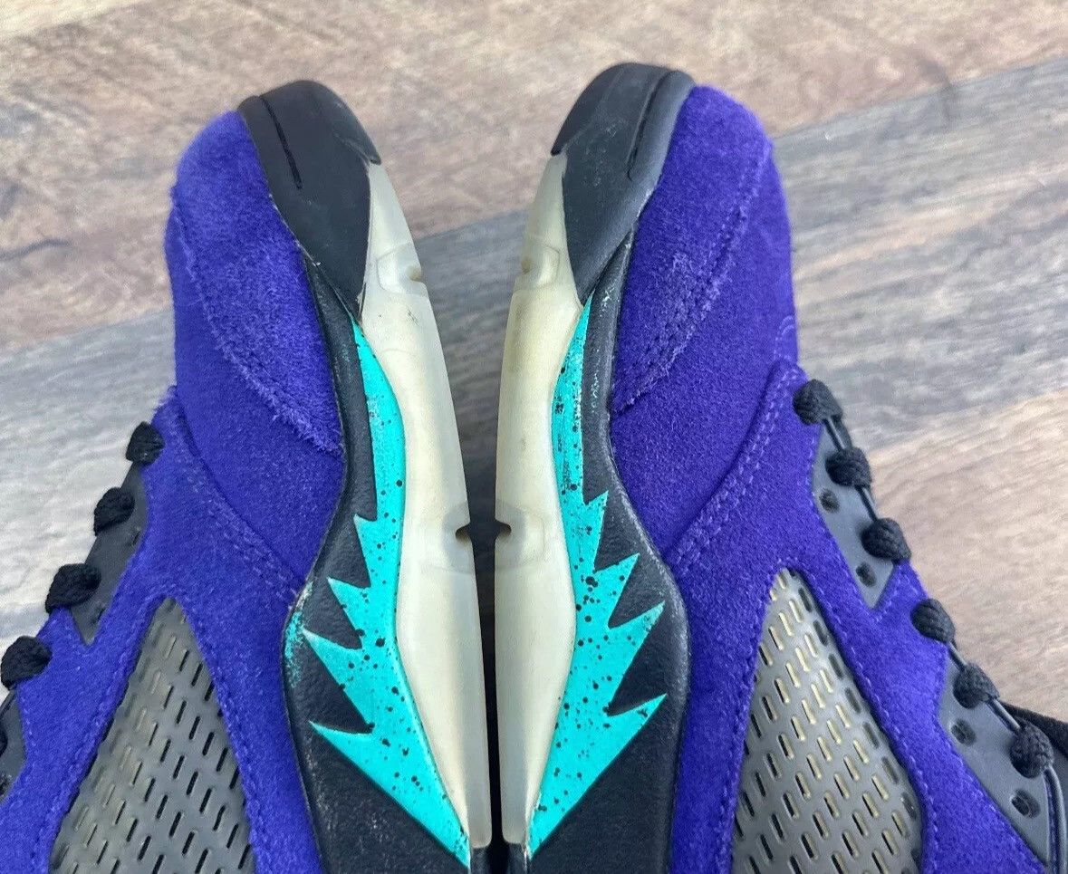 Jordan Brand Jordan 5 Retro Alternate Grape 2020 Size US 8 / EU 41 - 9 Thumbnail