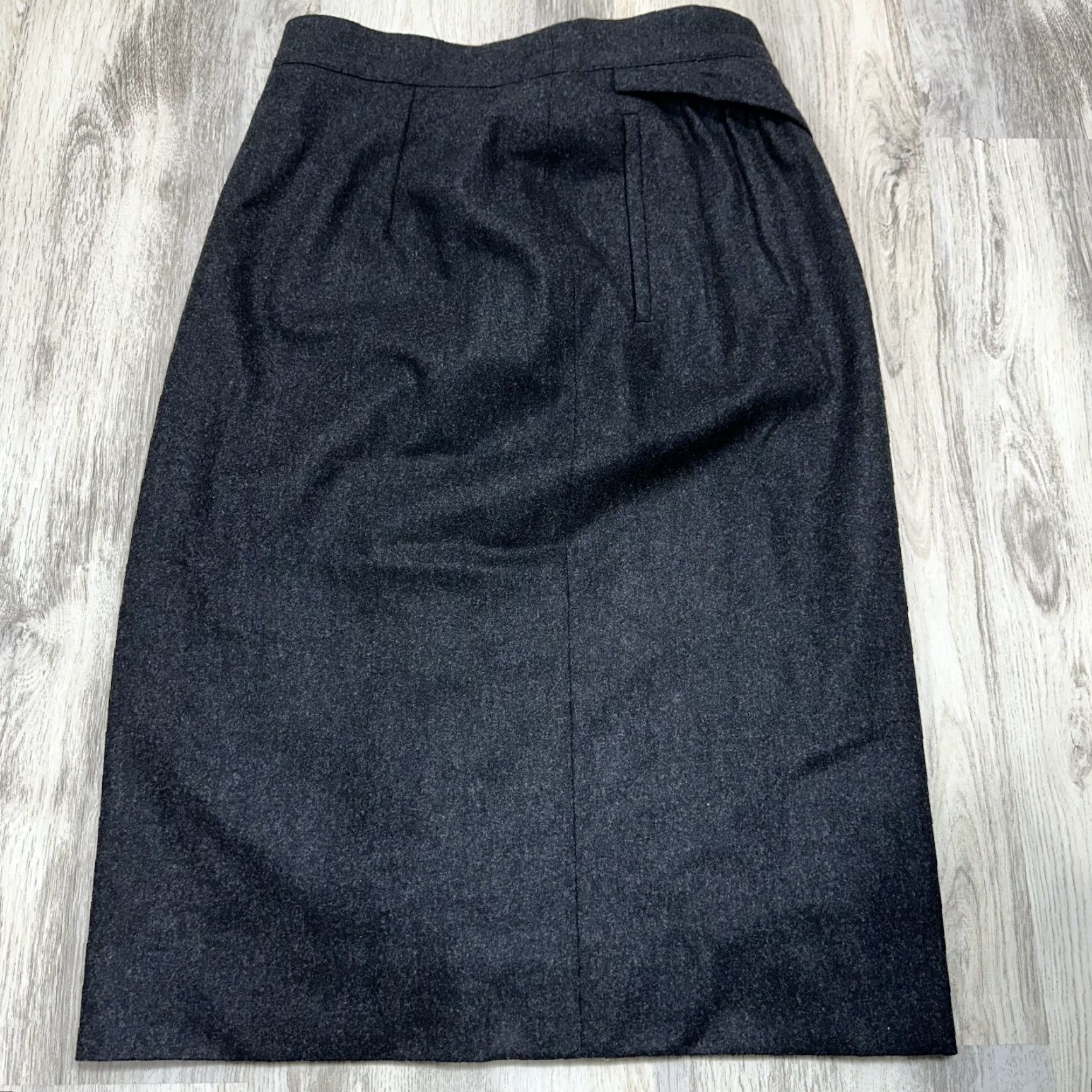 Escada Escada Skirt Women's Wool Gray Midi Lined Formal Straight Pencil Sz 40 Size 40 Size 27" / US 4 / IT 40 - 3 Thumbnail