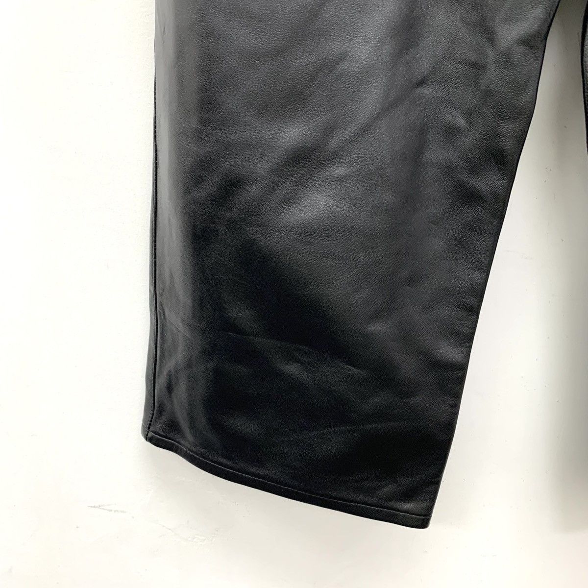 Chloe Chloe Black Lambskin Tie Design Cropped Shorts K26WX Size 30" / US 8 / IT 44 - 4 Thumbnail