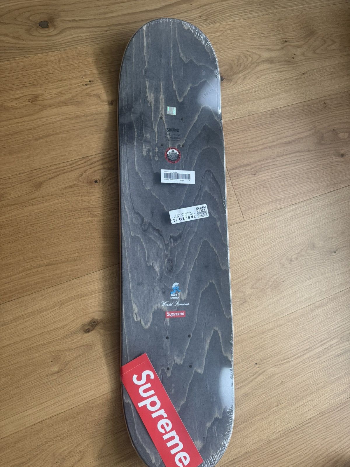 Supreme®/Smurfs™ Skateboard