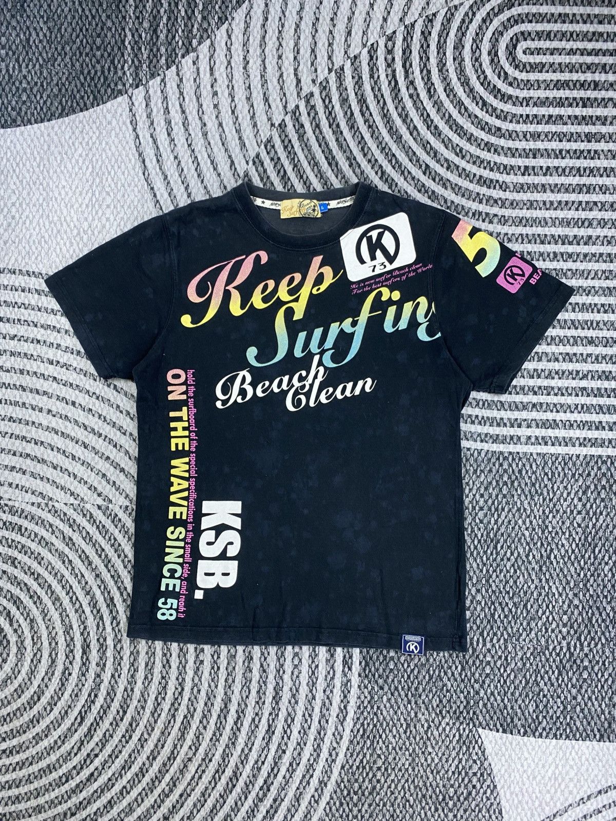 Japanese Brand Vtg Keep Surfing Beach Clean Multicolor Shortsleeve Shirt Size US M / EU 48-50 / 2 - 1 Thumbnail
