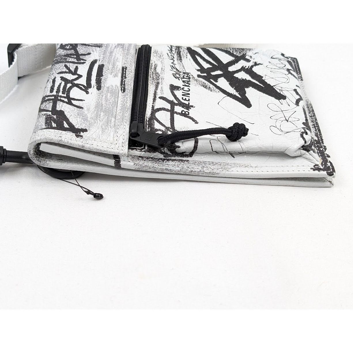 Balenciaga o1rshd1 Q:2 / Size: OS / Explorer Small Pouch Strap Graffiti Size ONE SIZE - 5 Thumbnail