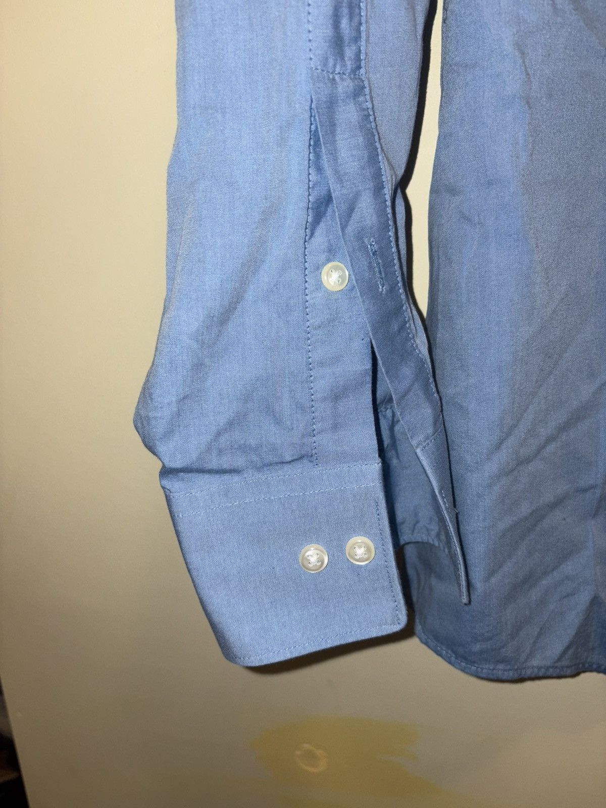Van Heusen Van Heusen Blue Chambray Fitted Button Up LS Dress Shirt Size US M / EU 48-50 / 2 - 9 Thumbnail
