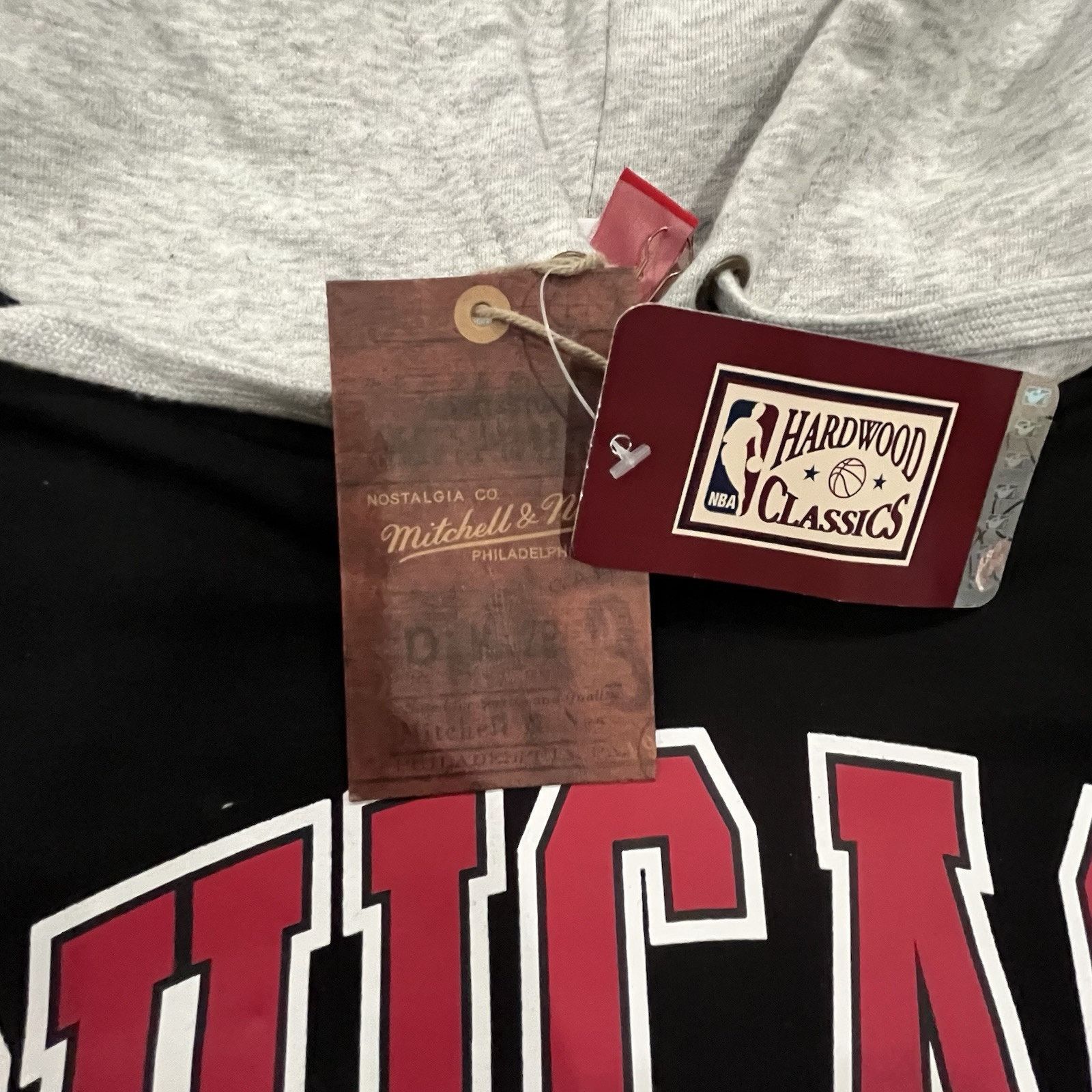 Mitchell & Ness MITCHELL & NESS NBA CHICAGO BULLS FINALS SWEATSHIRT SIZE XL Size US XL / EU 56 / 4 - 7 Thumbnail