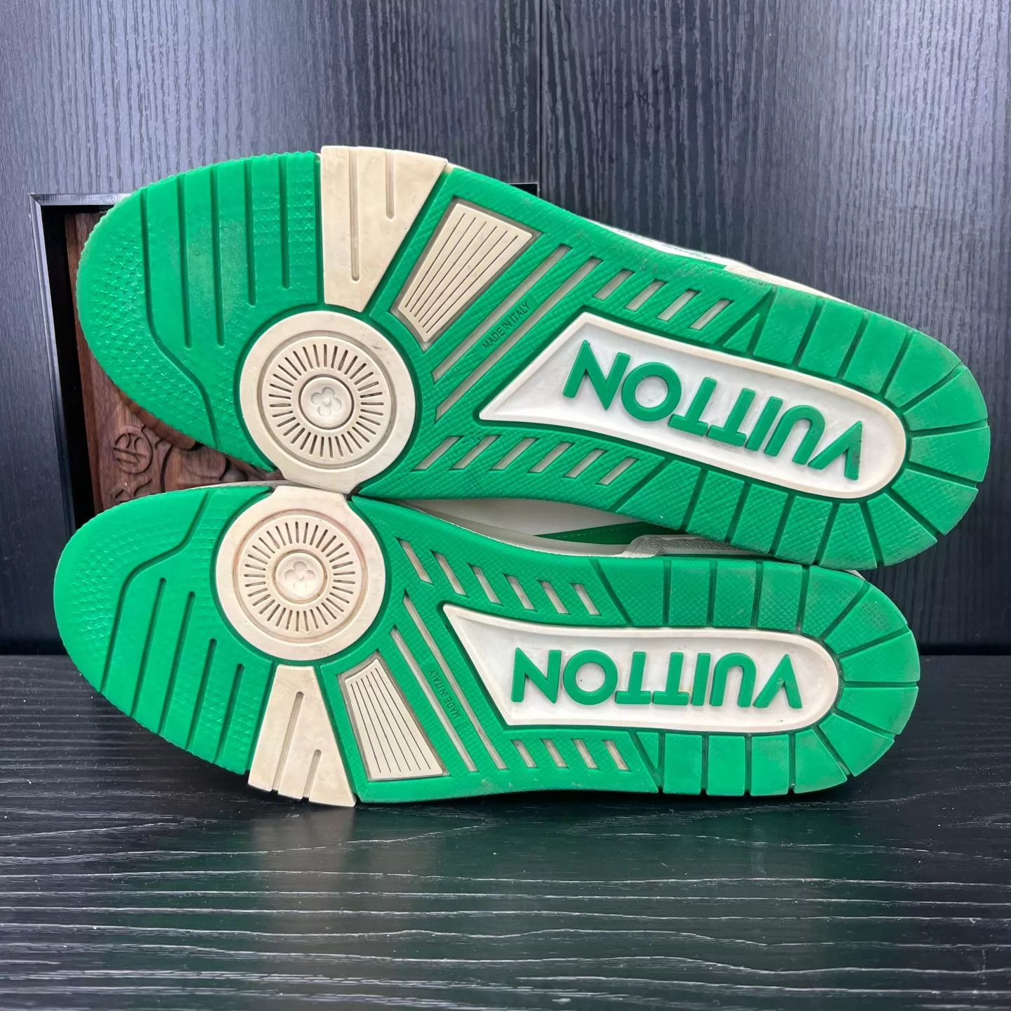 Louis Vuitton LV Trainer White Green 43 (Like New, Original Box) Size US 10 / EU 43 - 6 Thumbnail