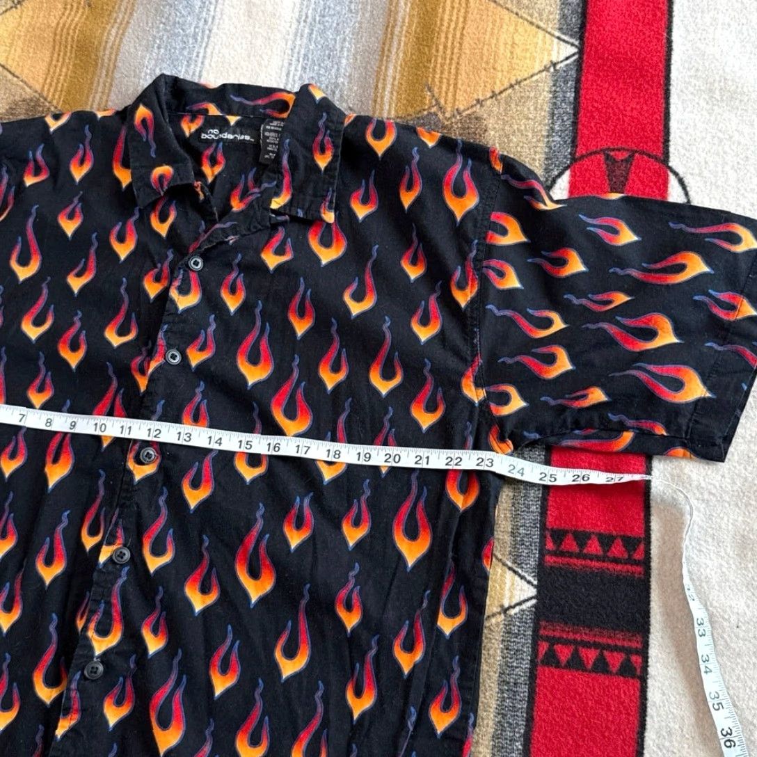 Vintage VINTAGE No Boundaries Flame Fire Button Up Shirt L Men Short Sleeve Graphic Print Y2K Grunge Skate Fire Theme 90s Womens? Size US L / EU 52-54 / 3 - 5 Thumbnail