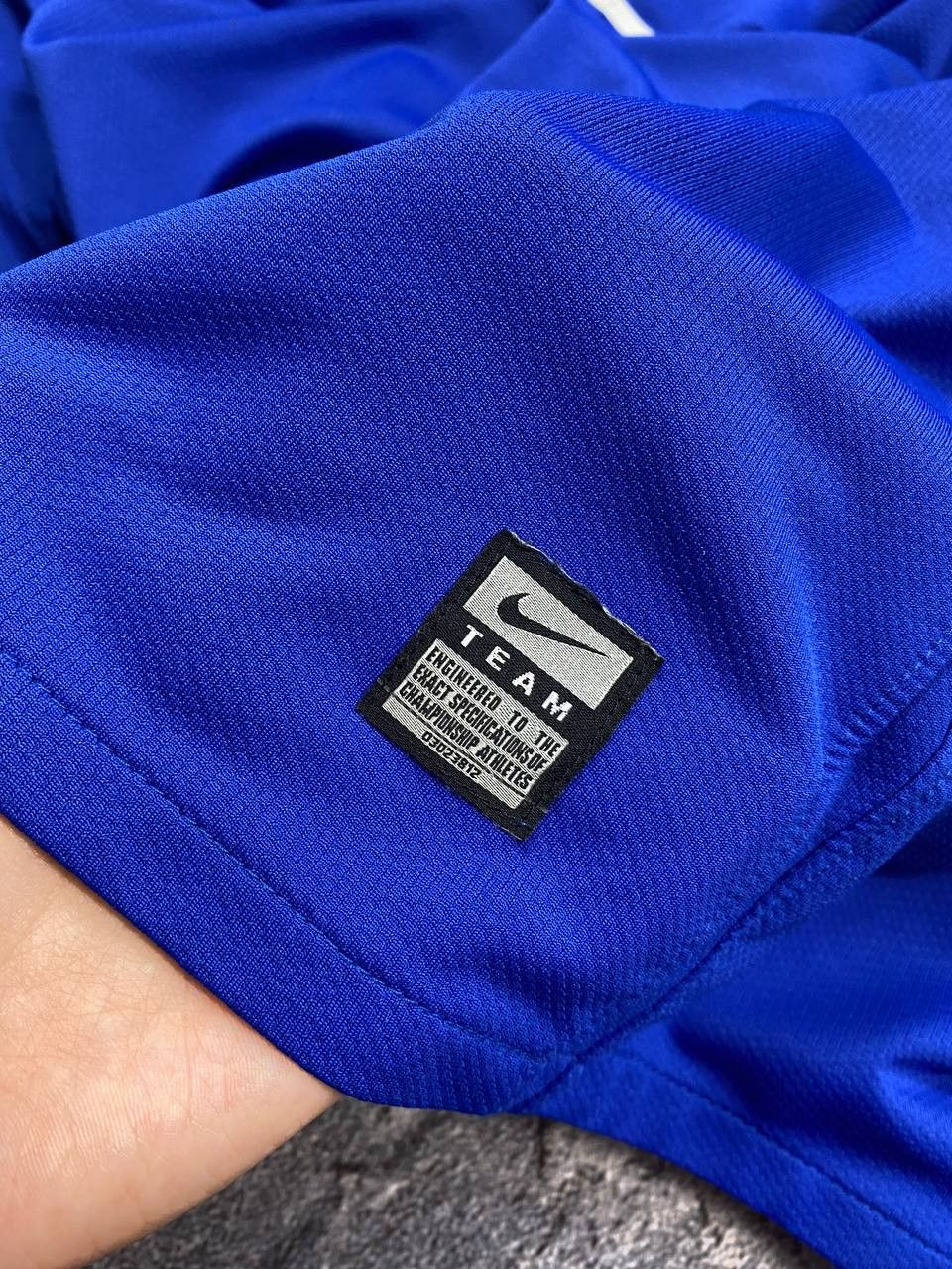 Nike Exclusive NIKE MUFC Blue AIG Sponsor Shirt Size US XL / EU 56 / 4 - 9 Thumbnail