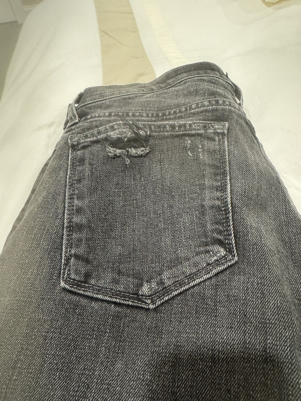 Current/Elliot Straight fit denim in granite. Size US 31 - 6 Thumbnail