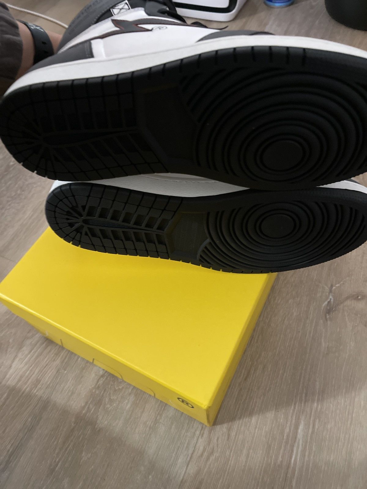 Other Resurgence Shoes Size US 9.5 / EU 42-43 - 6 Thumbnail