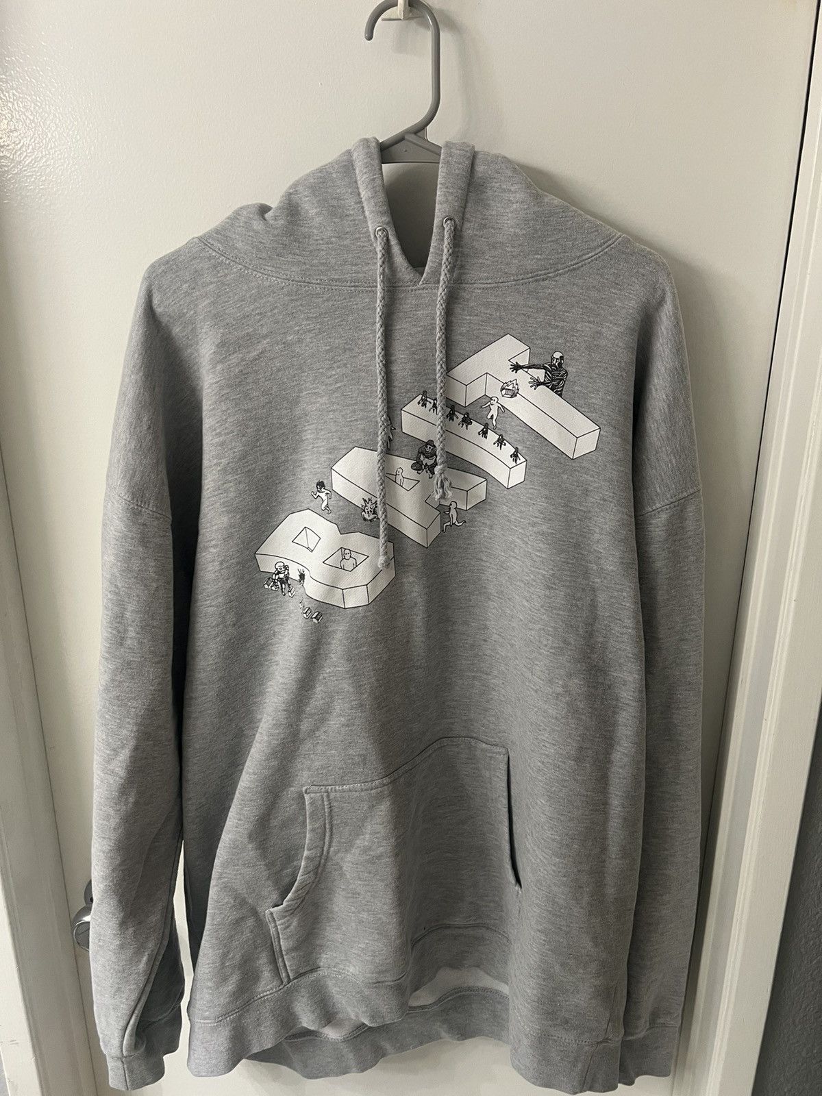 Bait Bait x attack on titan grey hoodie Size US XXL / EU 58 / 5 - 1 Thumbnail